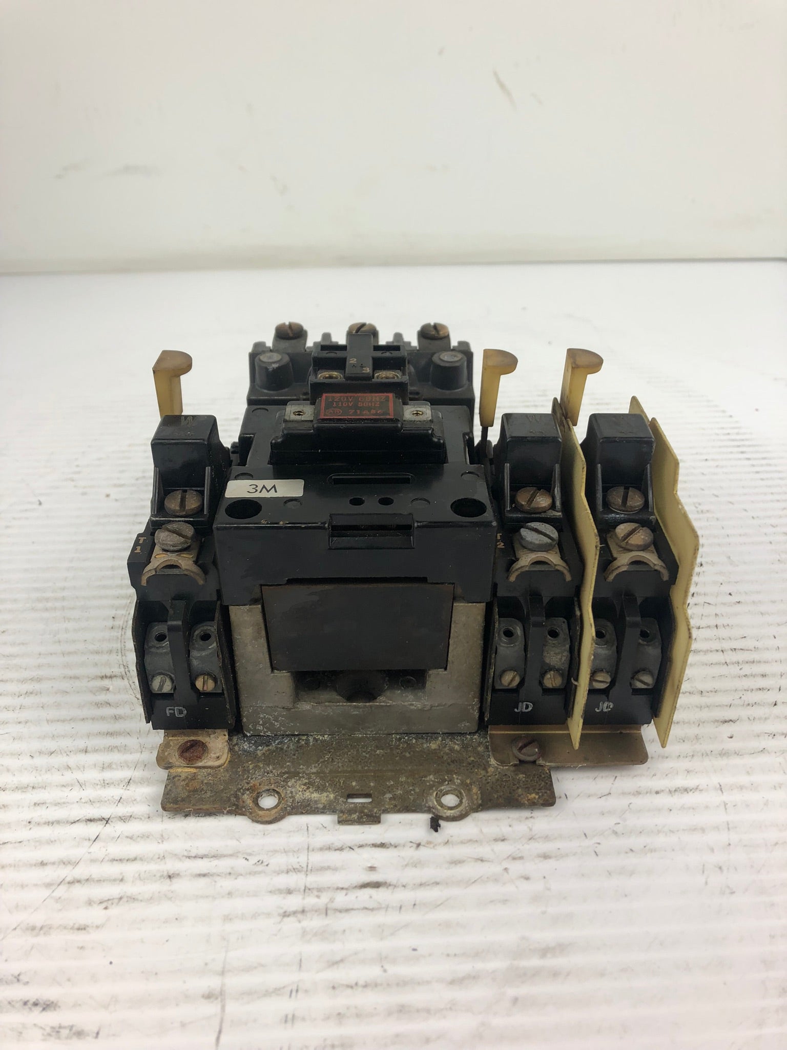 Allen Bradley 709-B0D103 Starter Series K Size 1 120V/110V 50/60Hz 71A86 Coil