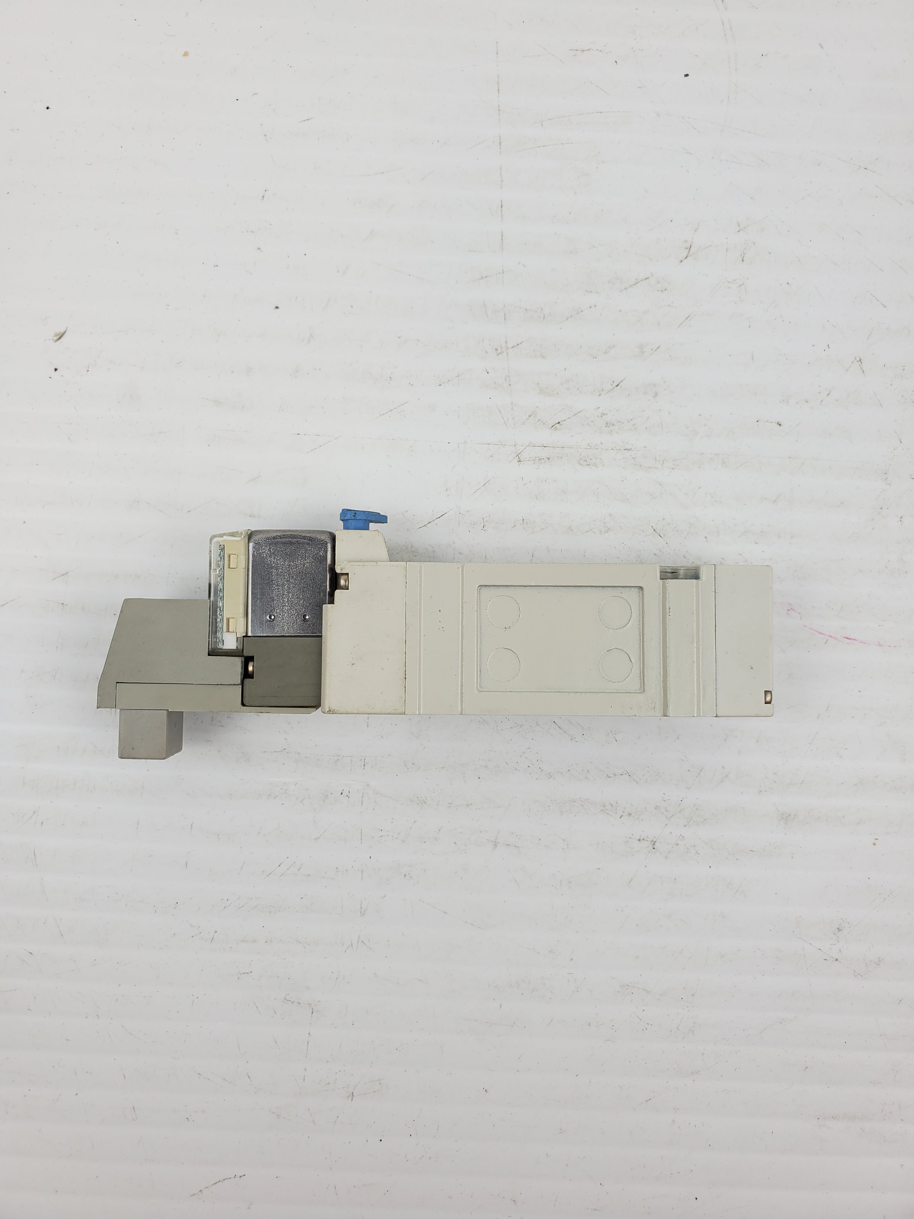 SMC SY5140-5FUE Solenoid Valve 0.15-0.7MPa