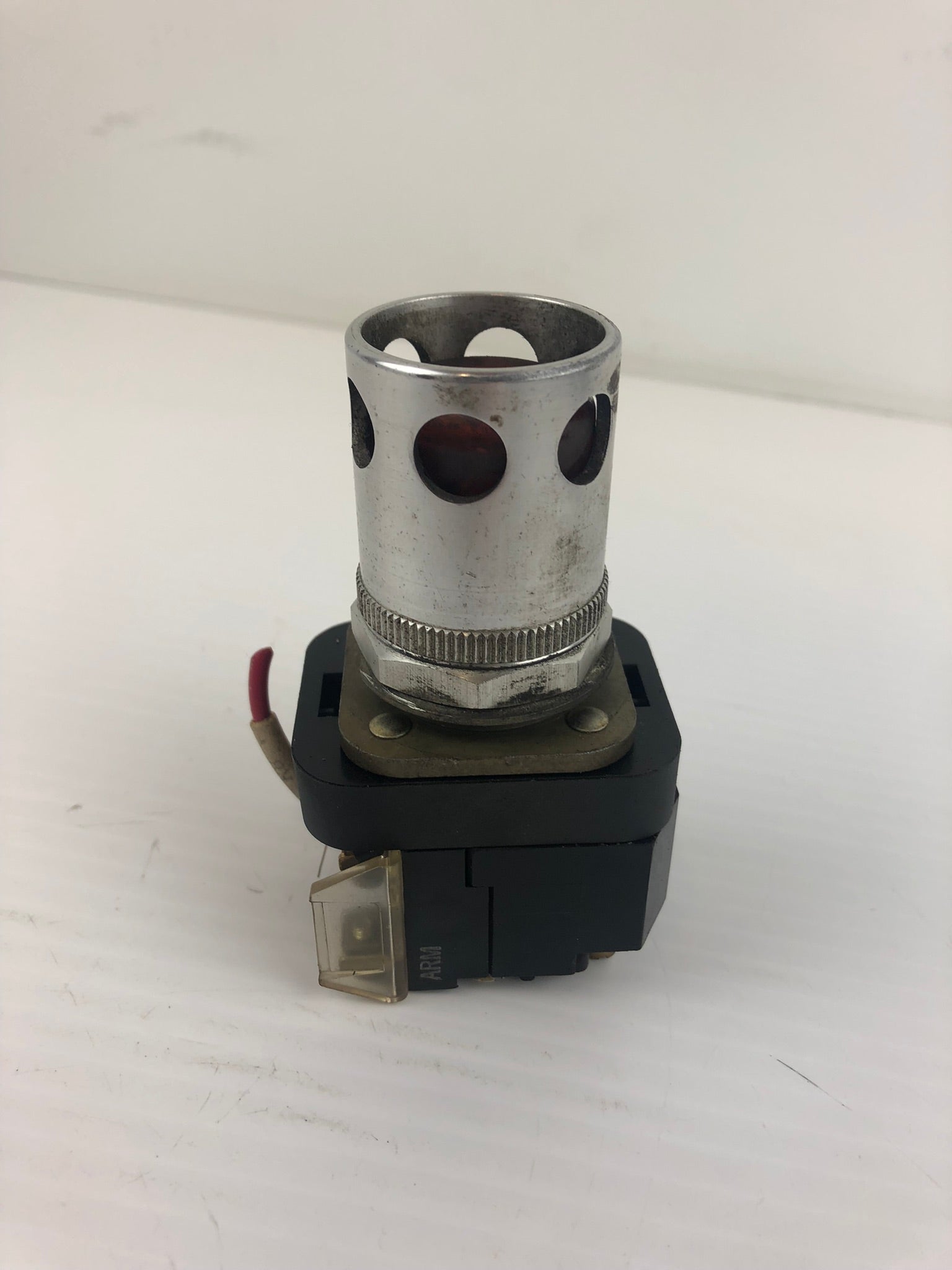 Allen-Bradley 800T-PA16 Pushbutton Switch Illuminated Series T Amber/Orange