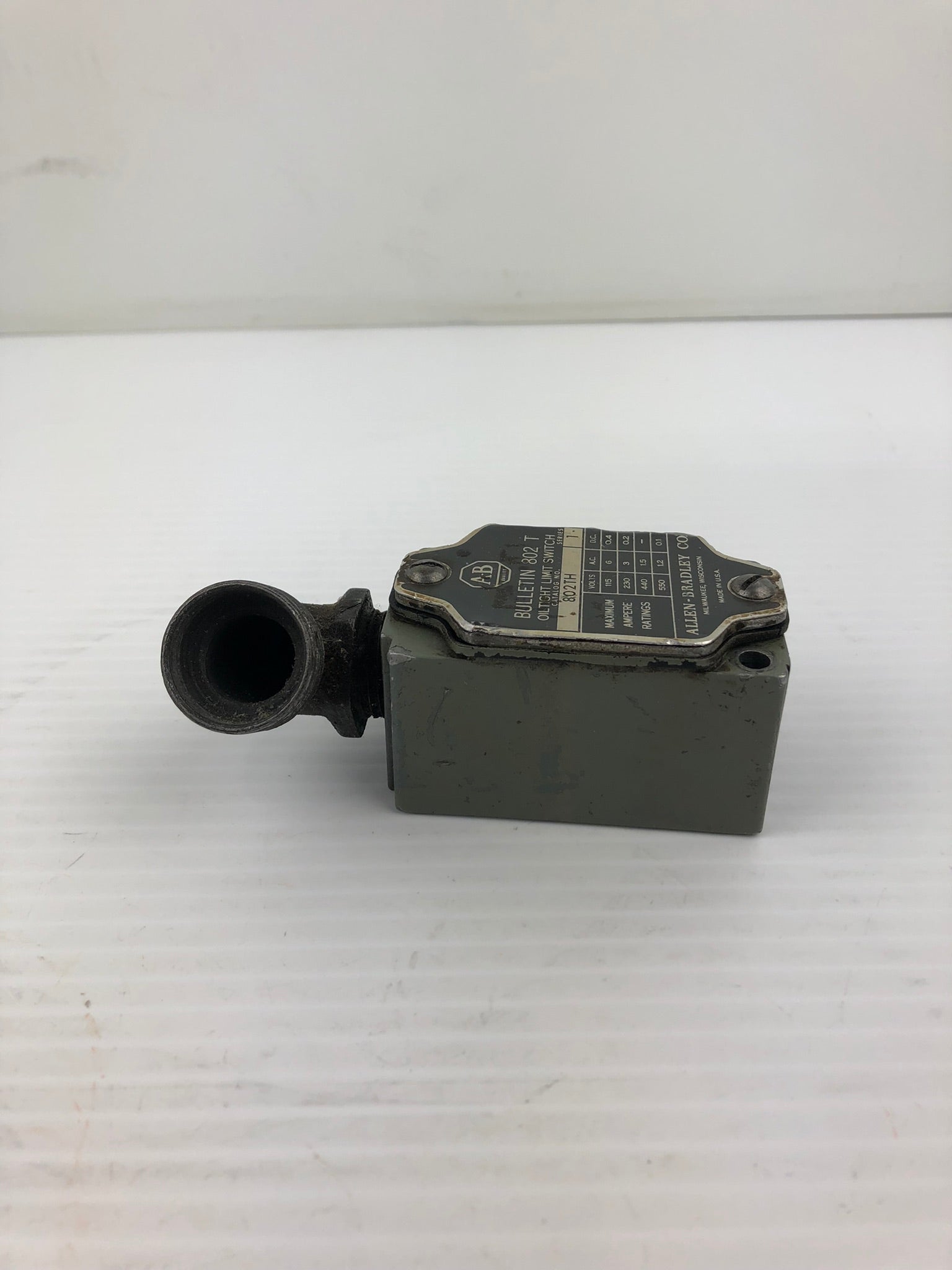 Allen-Bradley 802TH Series 1 Oil Tight Limit Switch 802 T Bulletin