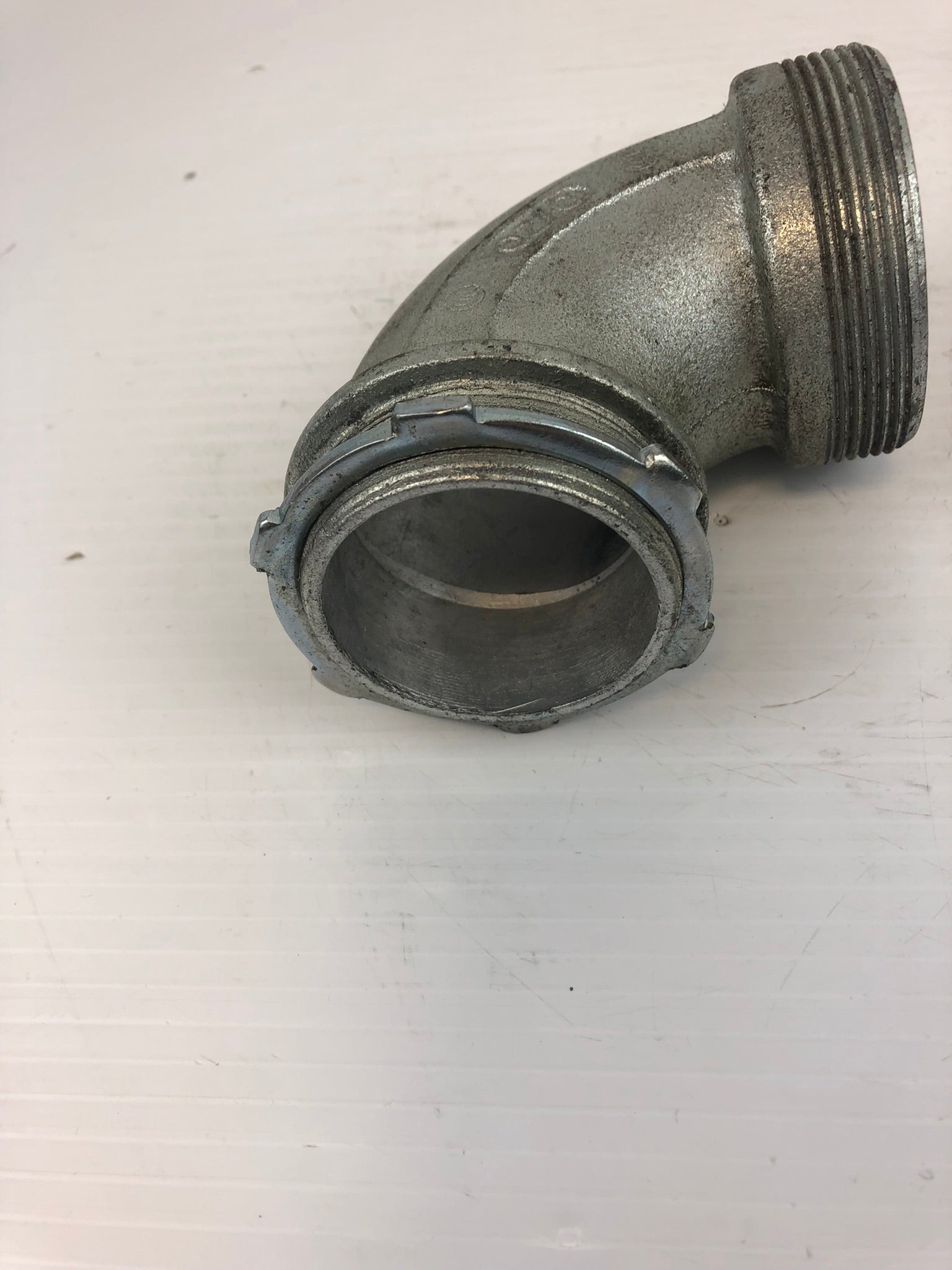 O-Z Gedney Co. 4Q-9200-2 Conduit Adapter Fitting 90 Degree Iron Elbow No O-ring