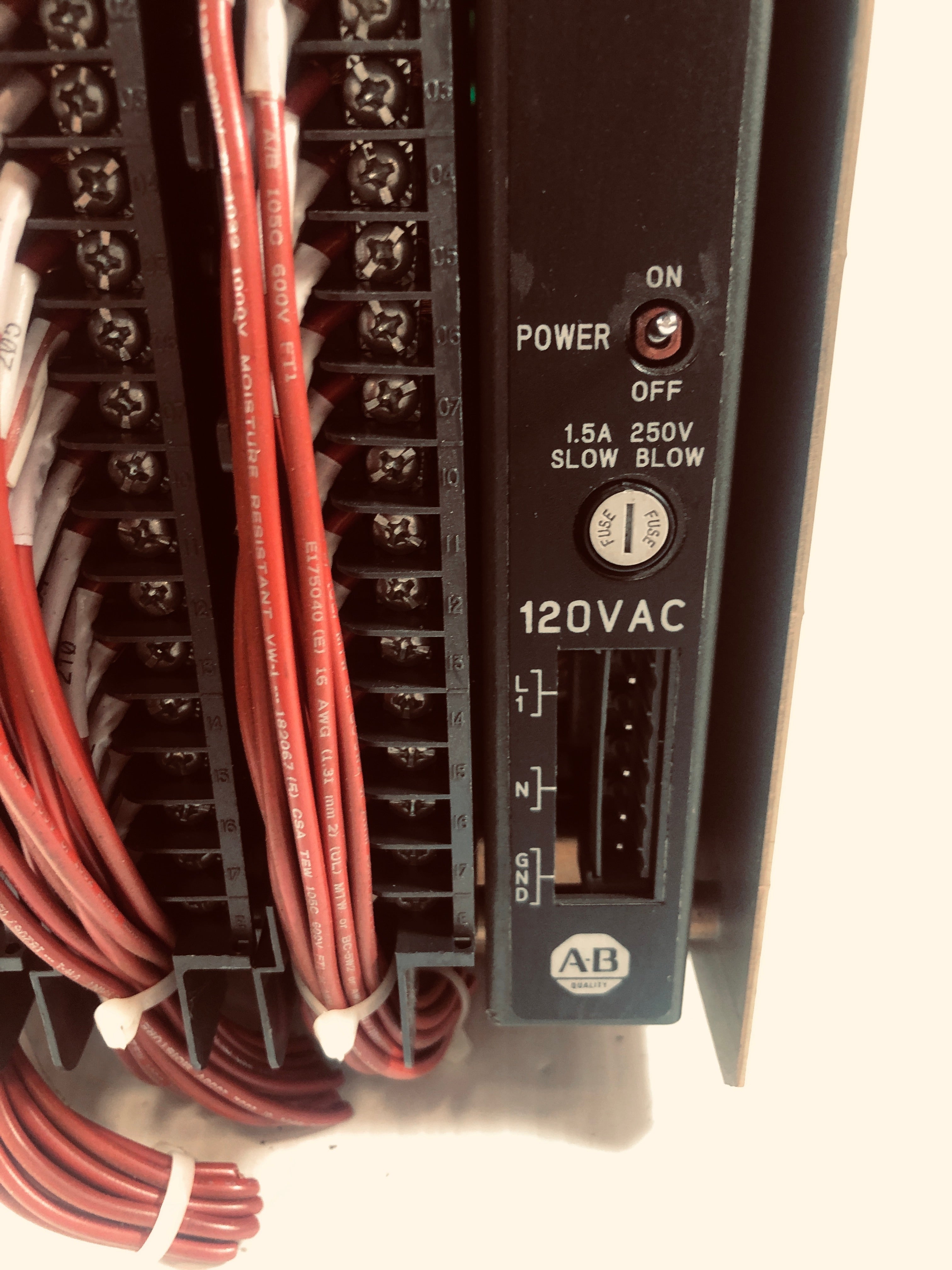 Allen-Bradley PLC -5/20 Programmable Controller Assembly