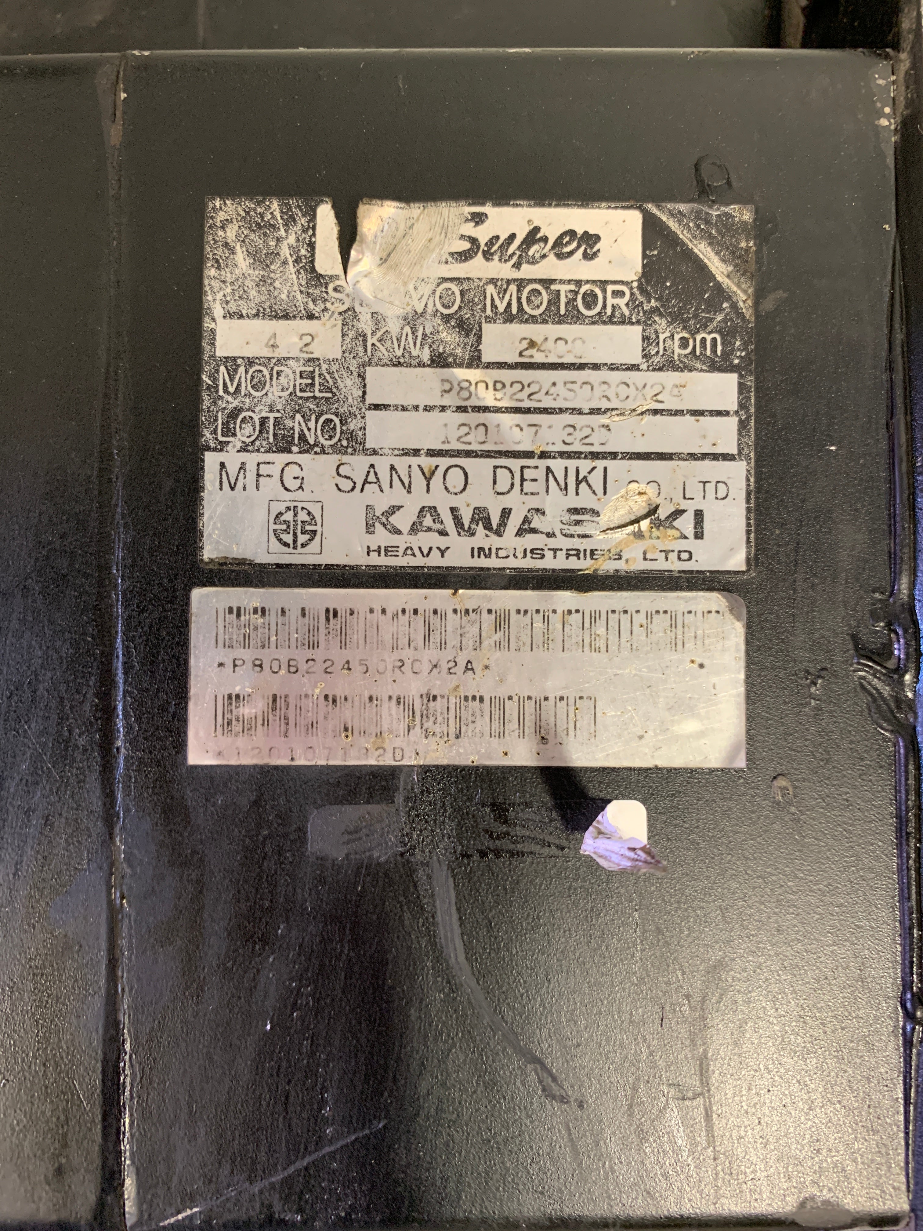 Kawasaki P80B22450RCX2 Servo Motor 2400 RPM 4.2 KW