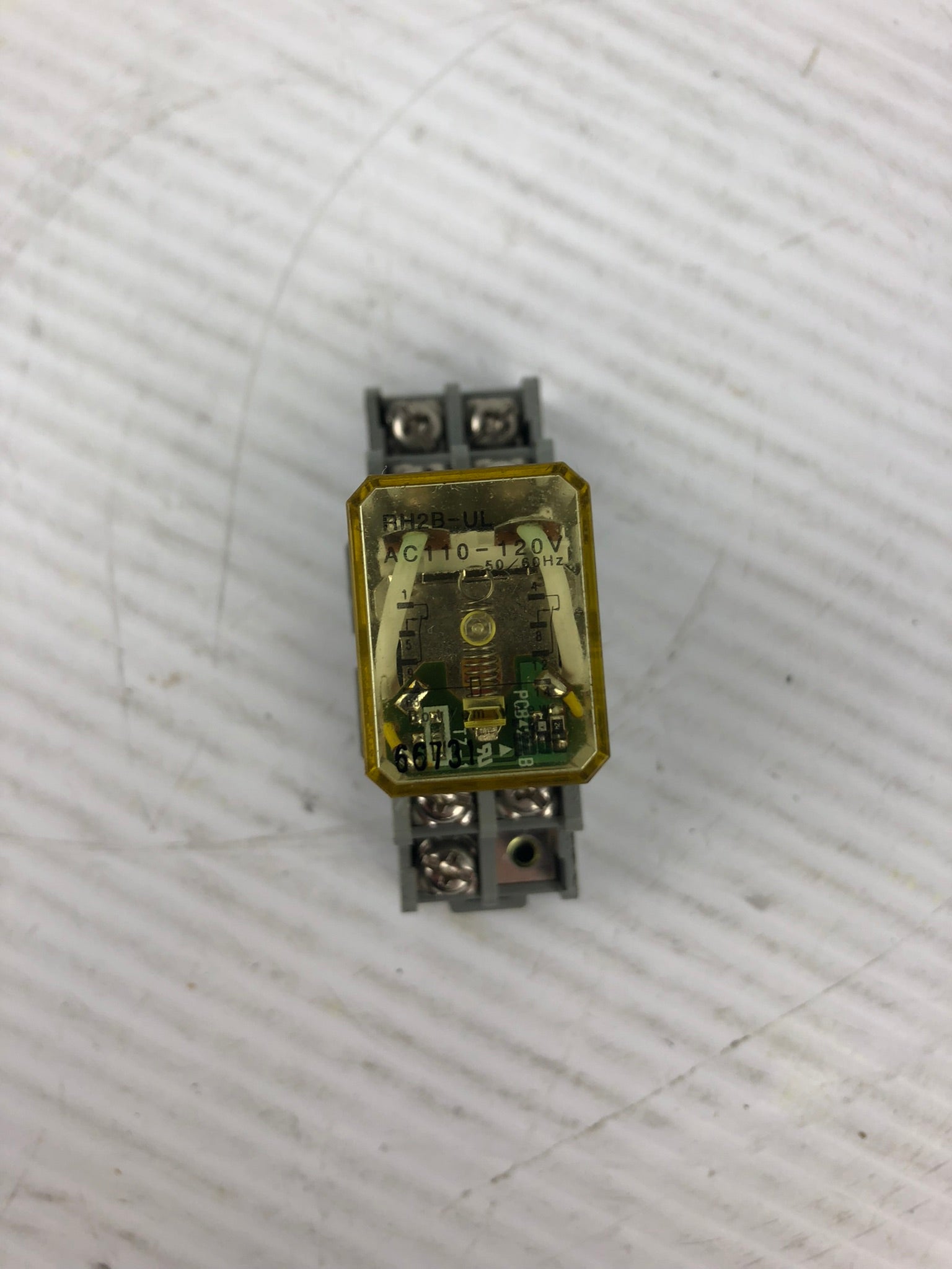 IDEC RH2B-ULC Relay DC24V with Base SH2B-05