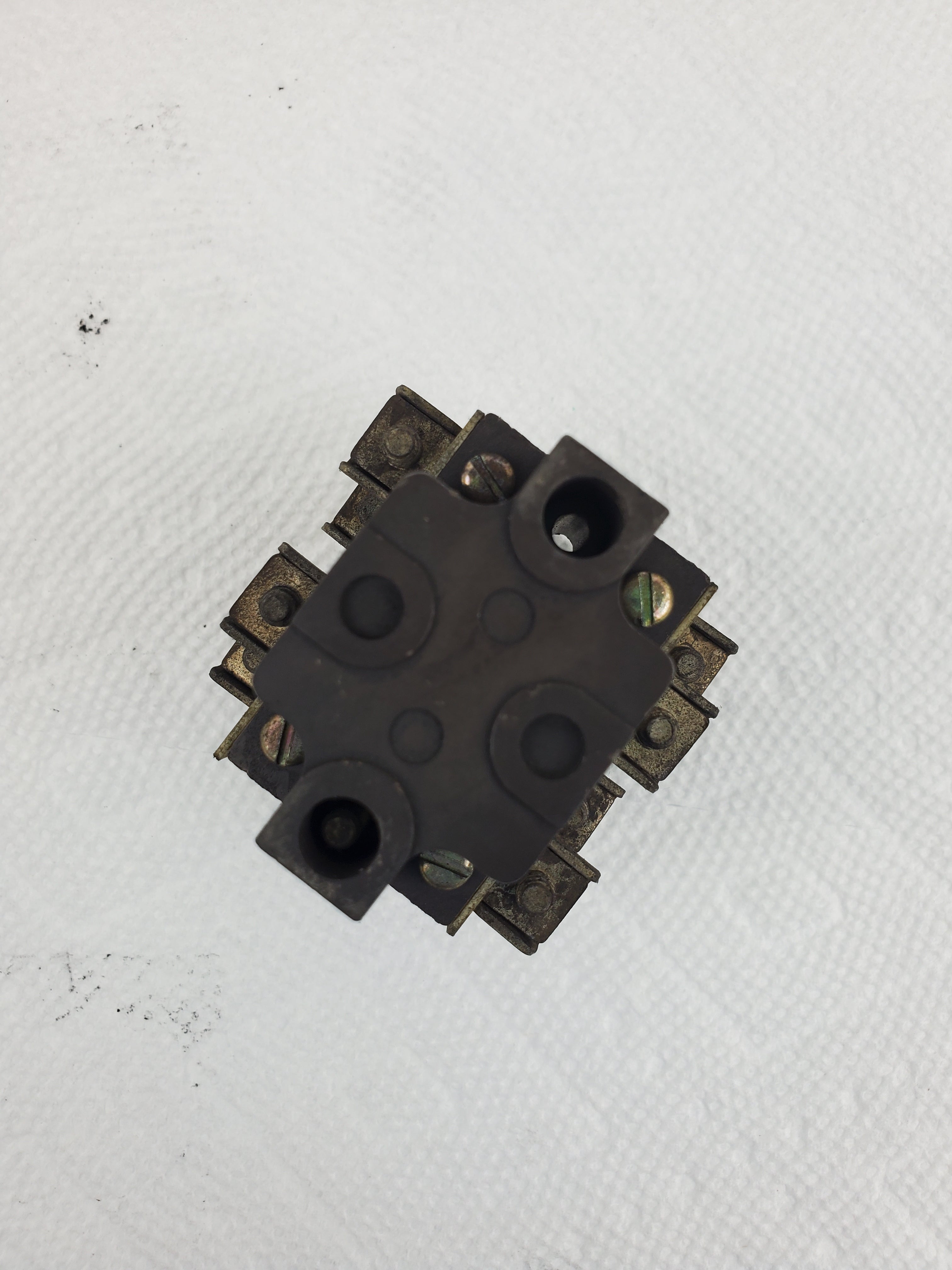 Joslyn Clark Controls 734G Relays - Heavy Pilot Duty 600V Max