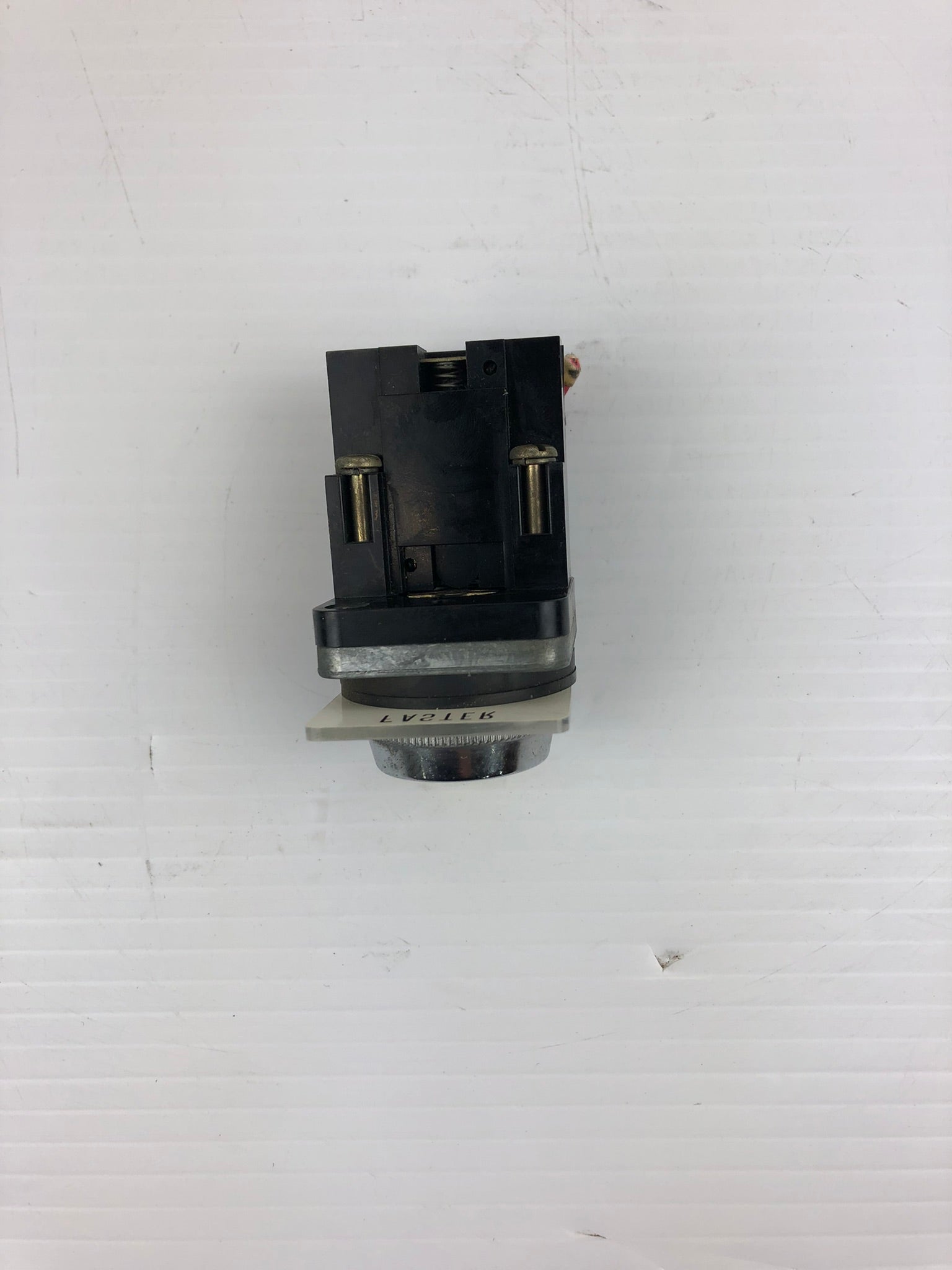 Fuji 70C-IA Pushbutton Yellow 600VAC "Faster"
