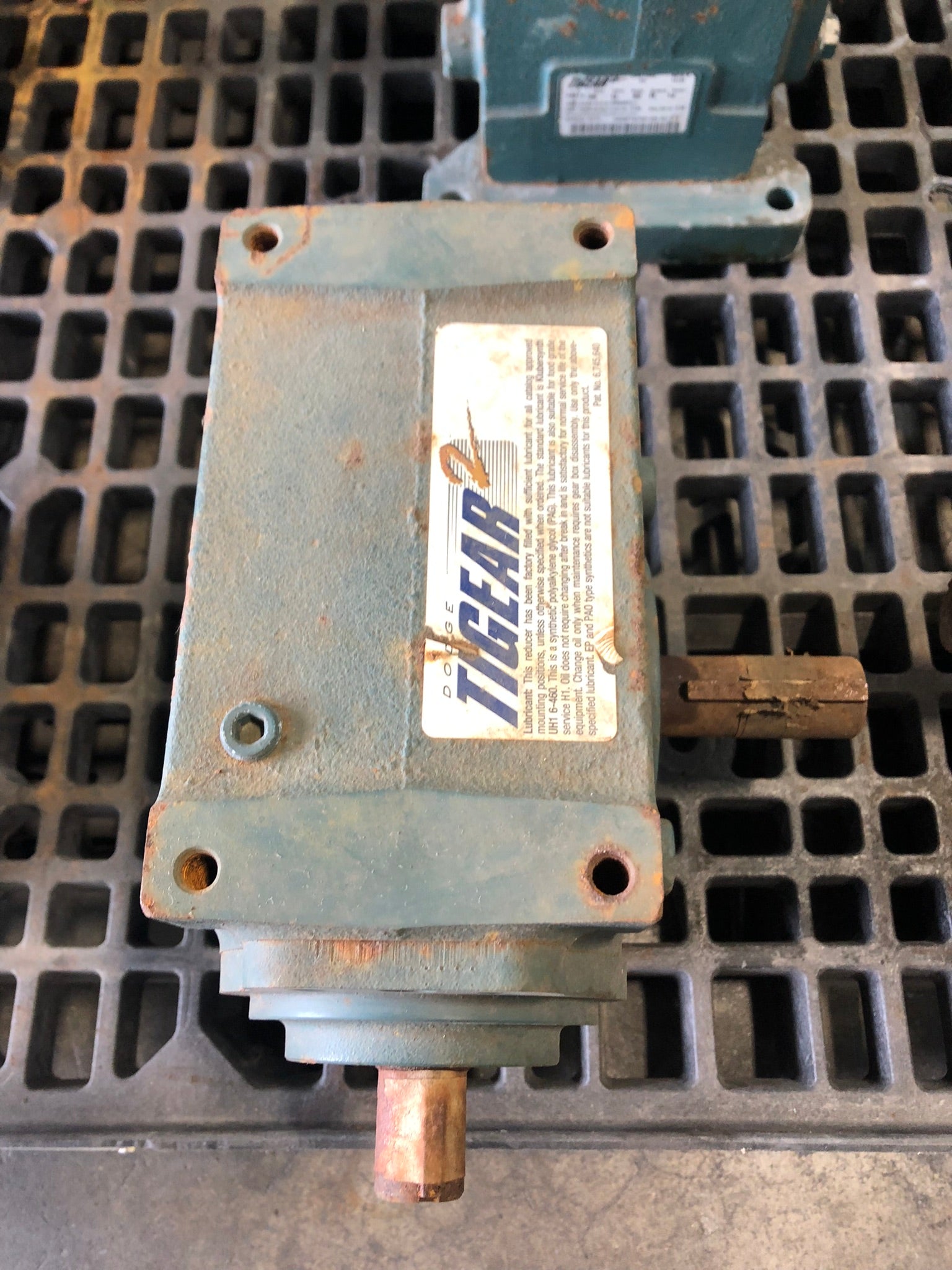 TIGEAR 26S40R Gear Box Reducer Ratio 40:1 Lot B