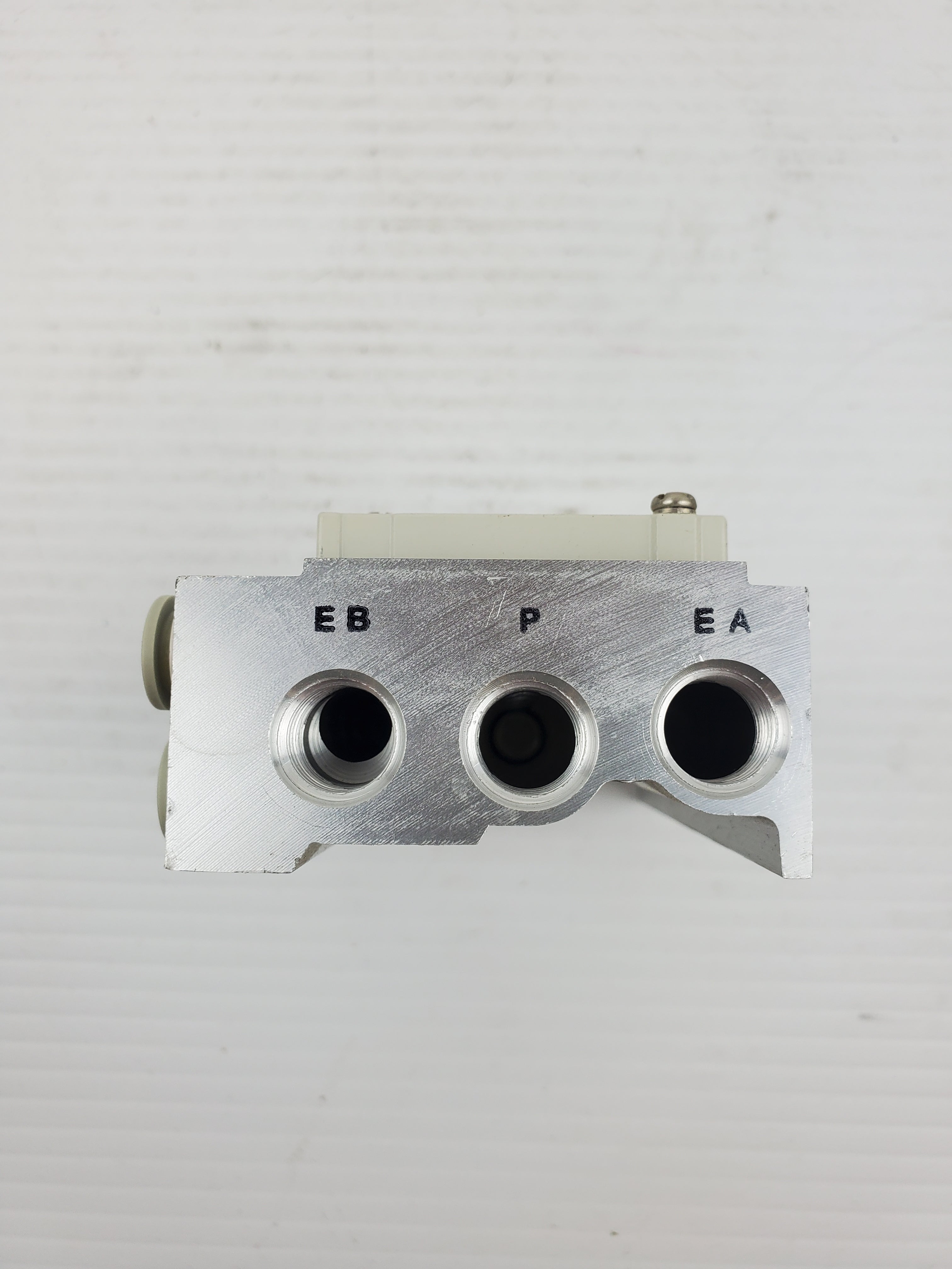 SMC SY5000 Solenoid Air Control Valve Block