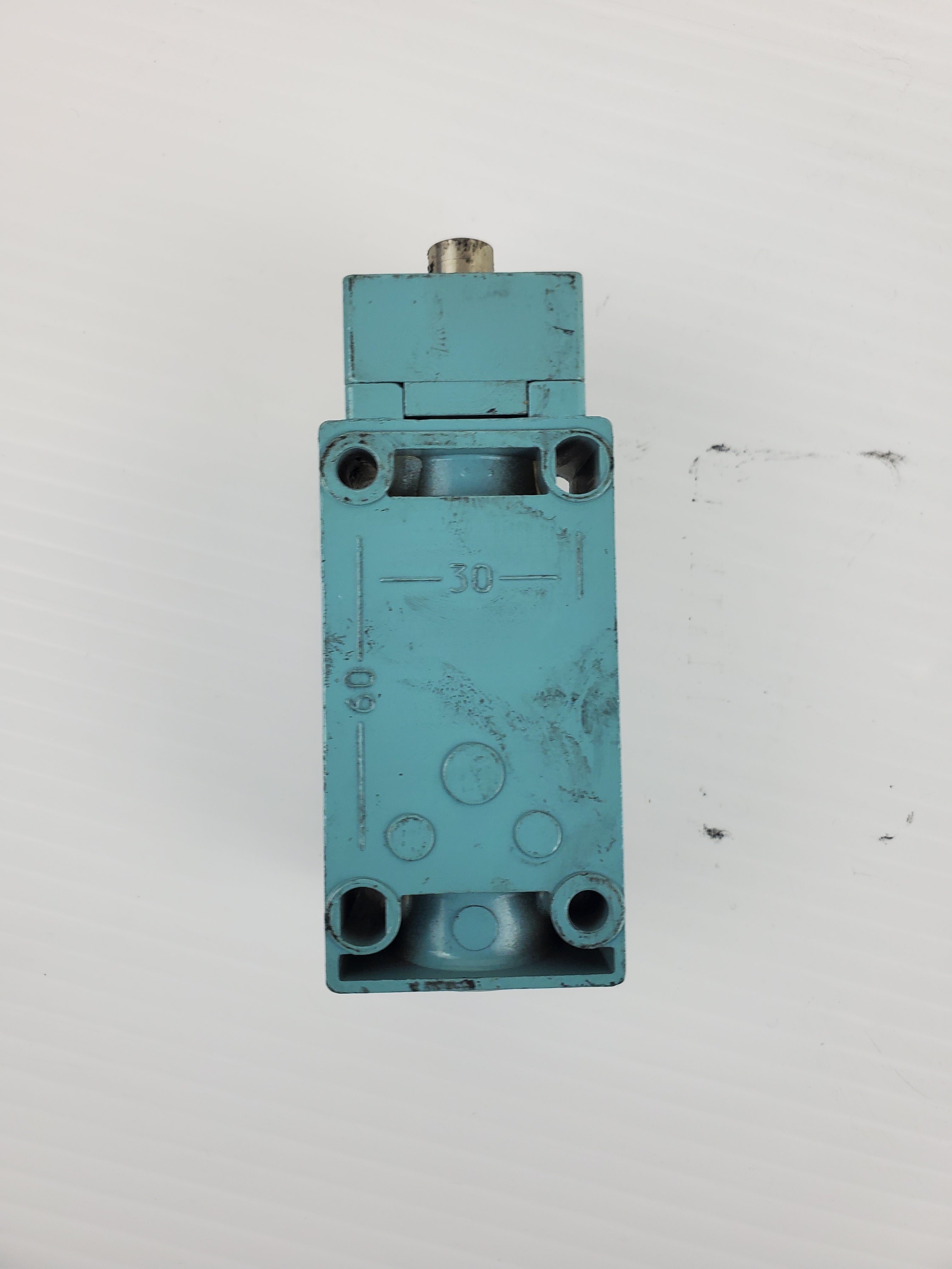 Telemecanique XCK-J Limit Switch