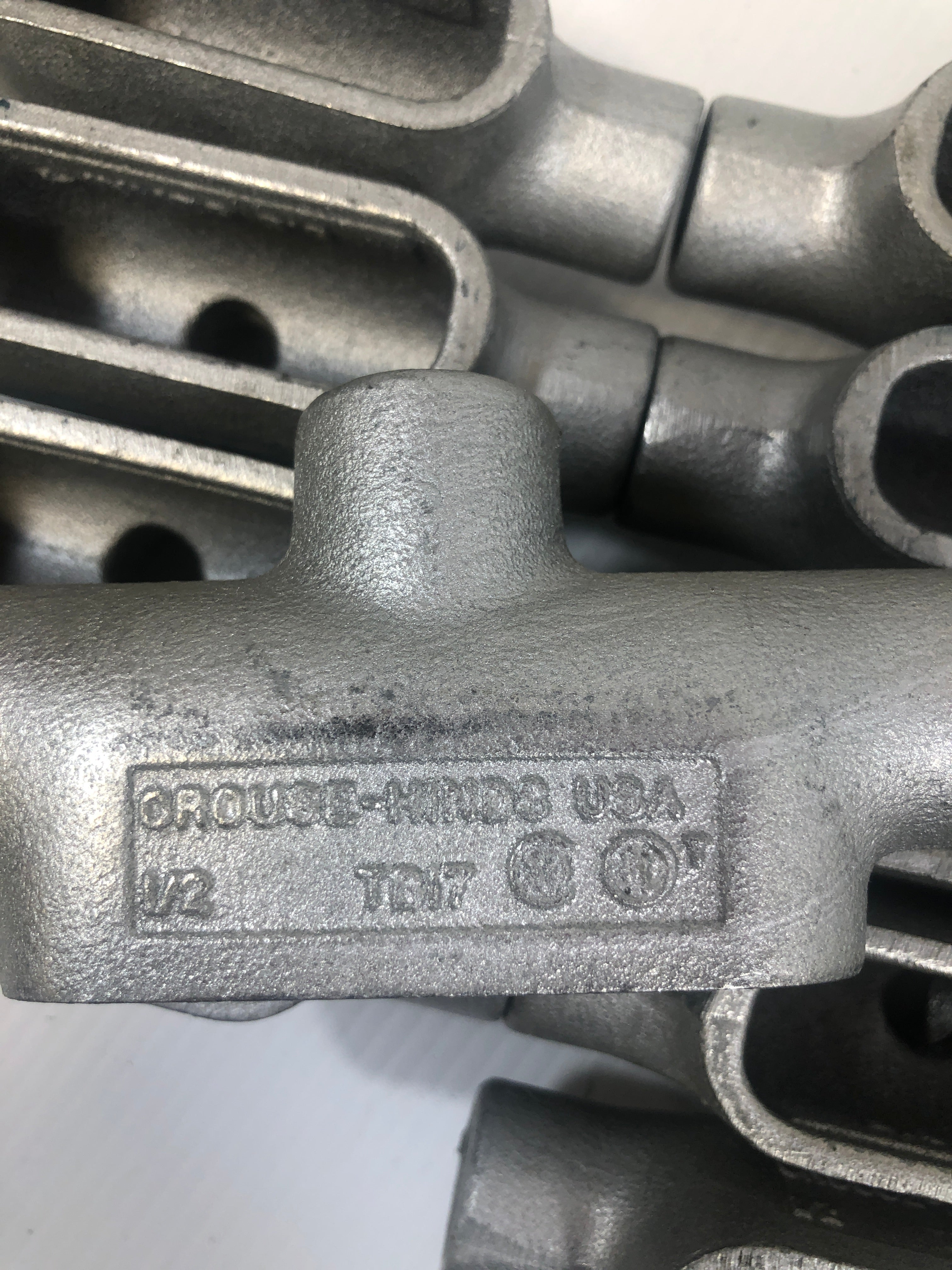 Crouse-Hinds 1/2" TB17 Conduit Body Lot of 11