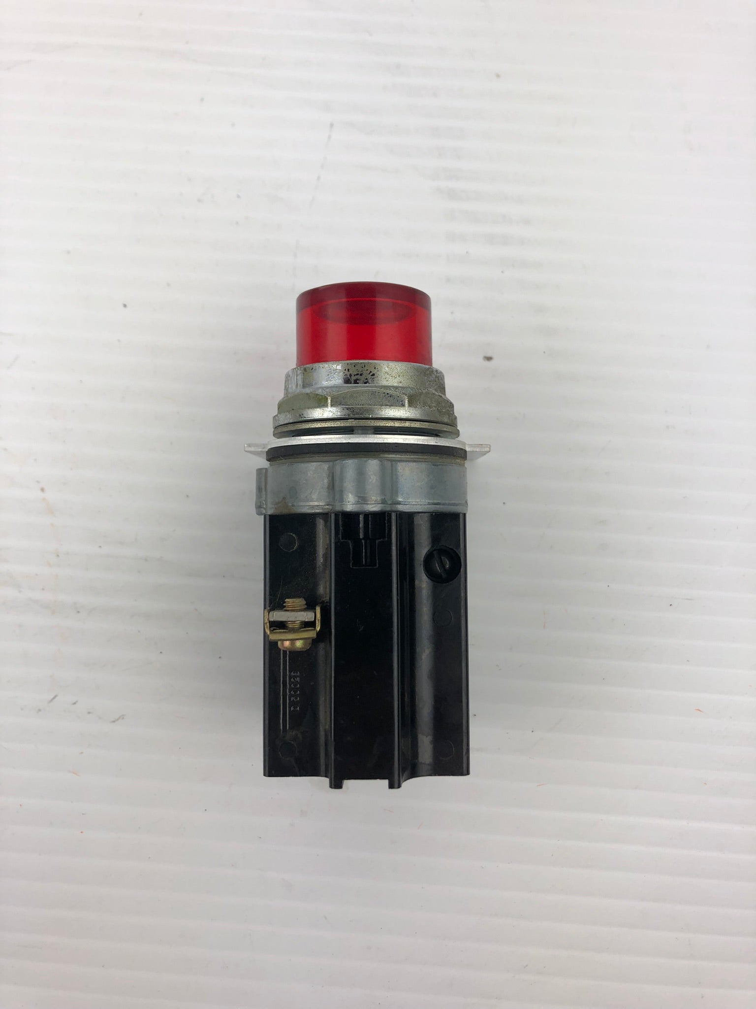 Furnas Electric 52PA4GN Red Pilot Light Series B 120VAC