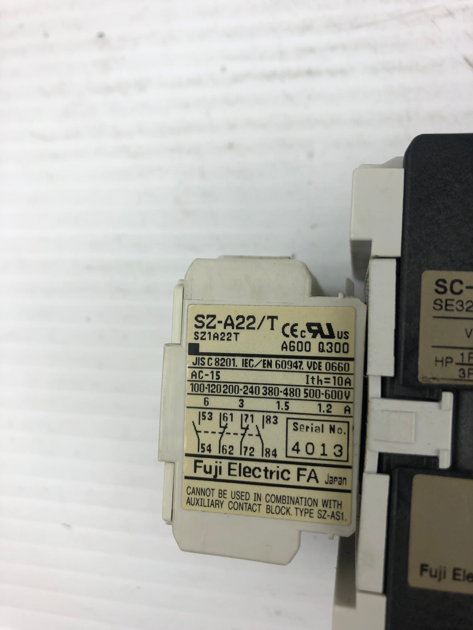 Fuji Electric SC-E1/G SE32AG Contactor SZ-A22/T Auxiliary SZ-Z31 Coil
