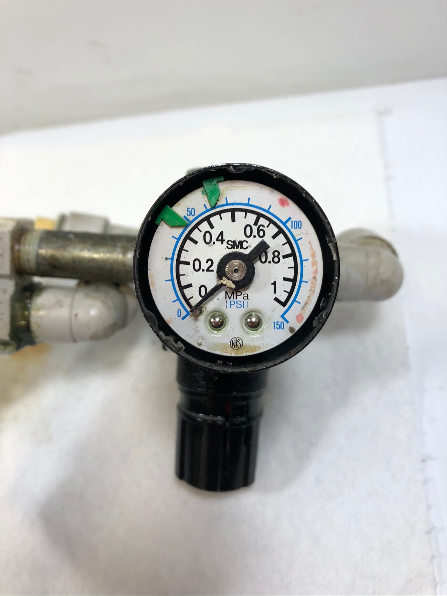 SMC AL30-02B-R Pneumatic Assembly VQZ235-5YZ1-X69