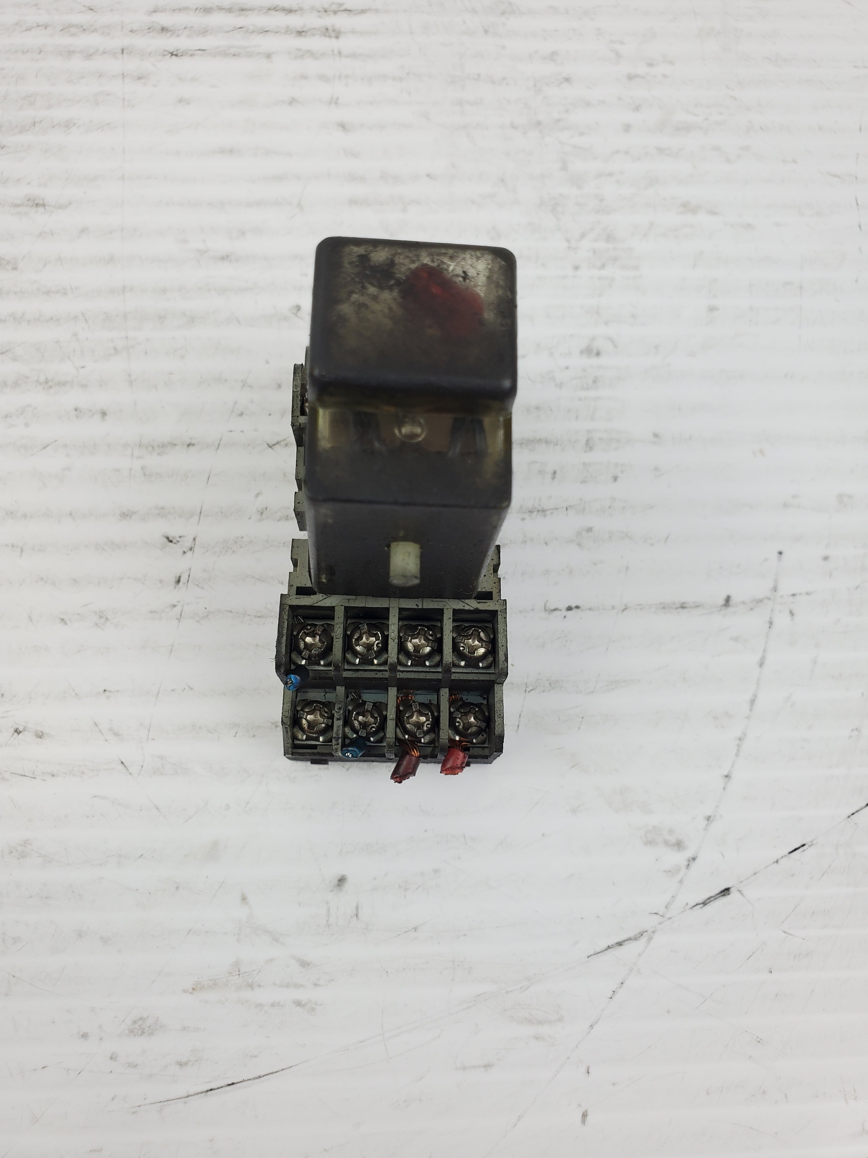 Square D RSD14M1P14V53 Relay with Base NR45 Class 8501 Series B