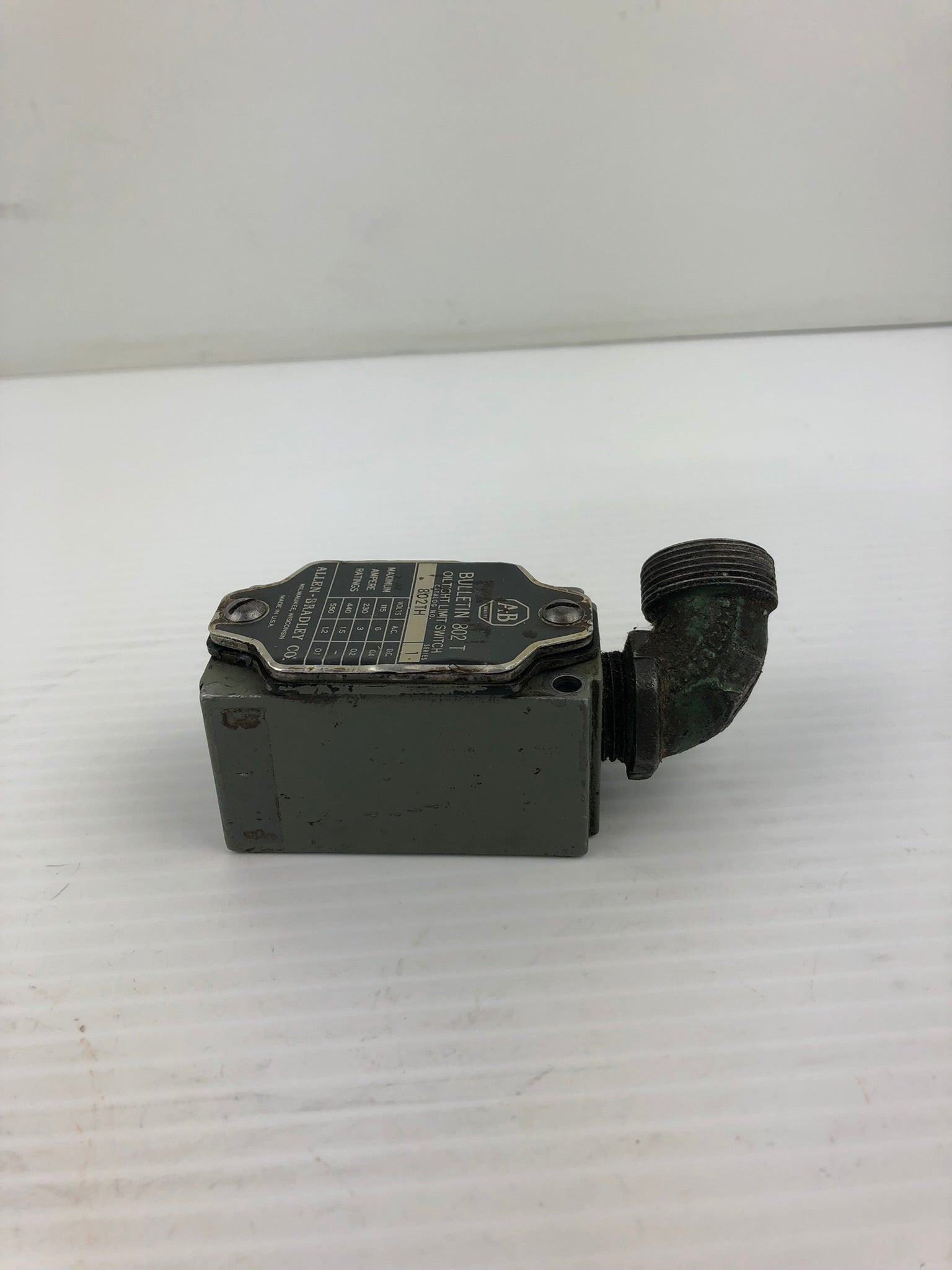 Allen-Bradley 802TH Series 1 Oil Tight Limit Switch 802 T Bulletin