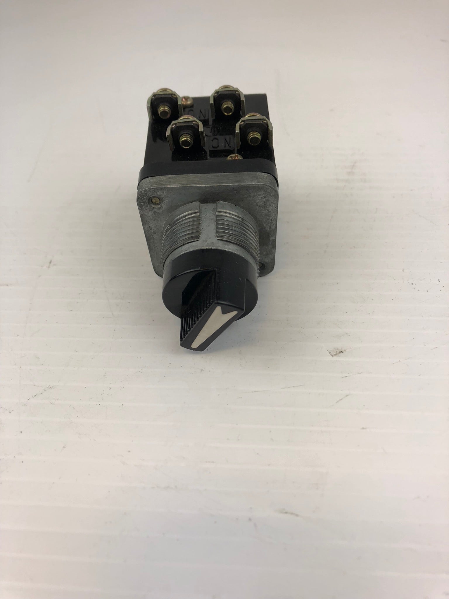 Fuji 70C-ICA Black Selector Switch 70C-ICB Missing Connector Ring 600 V