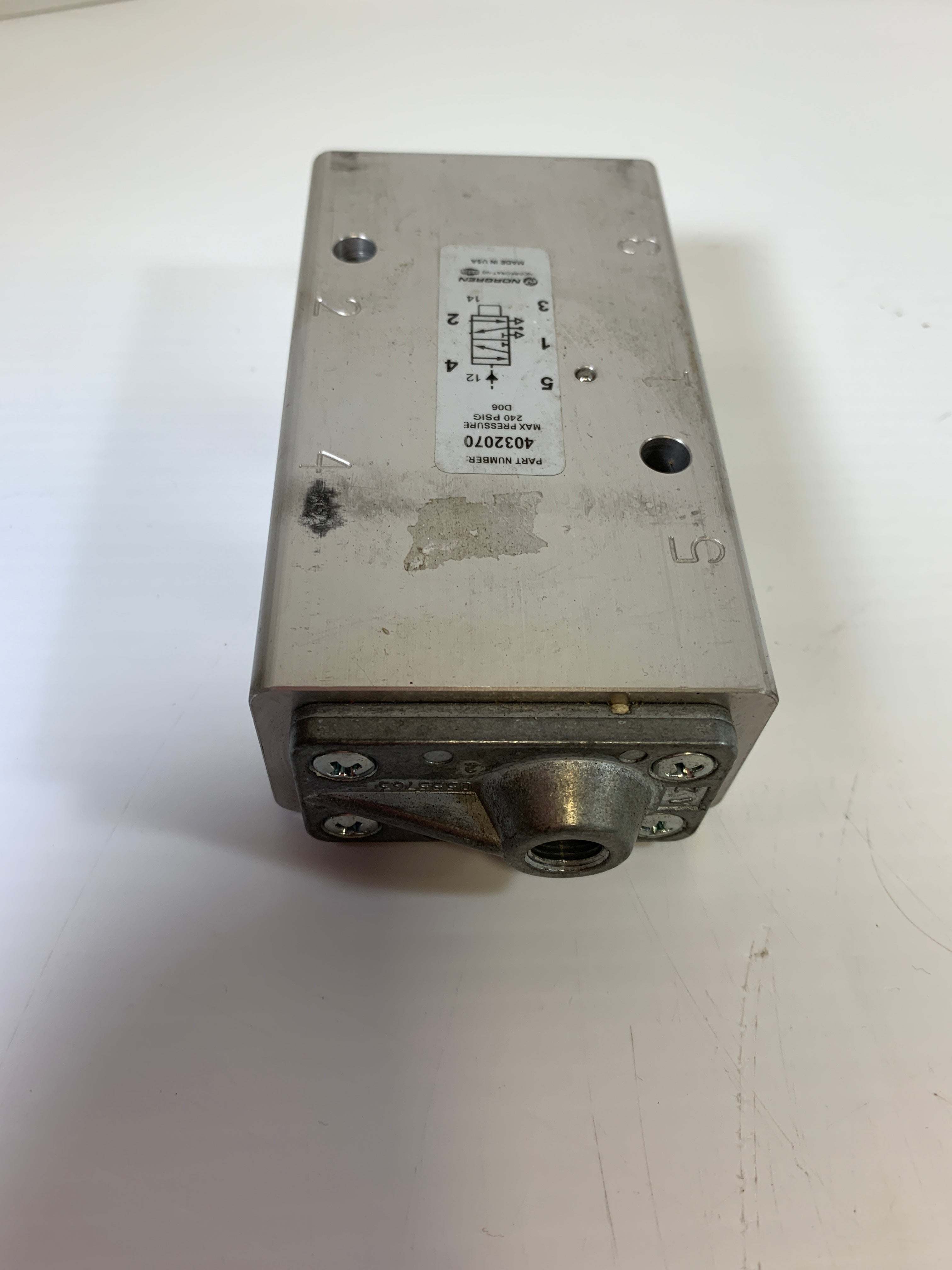 Norgren Pneumatic Valve 4032070 240 PSIG