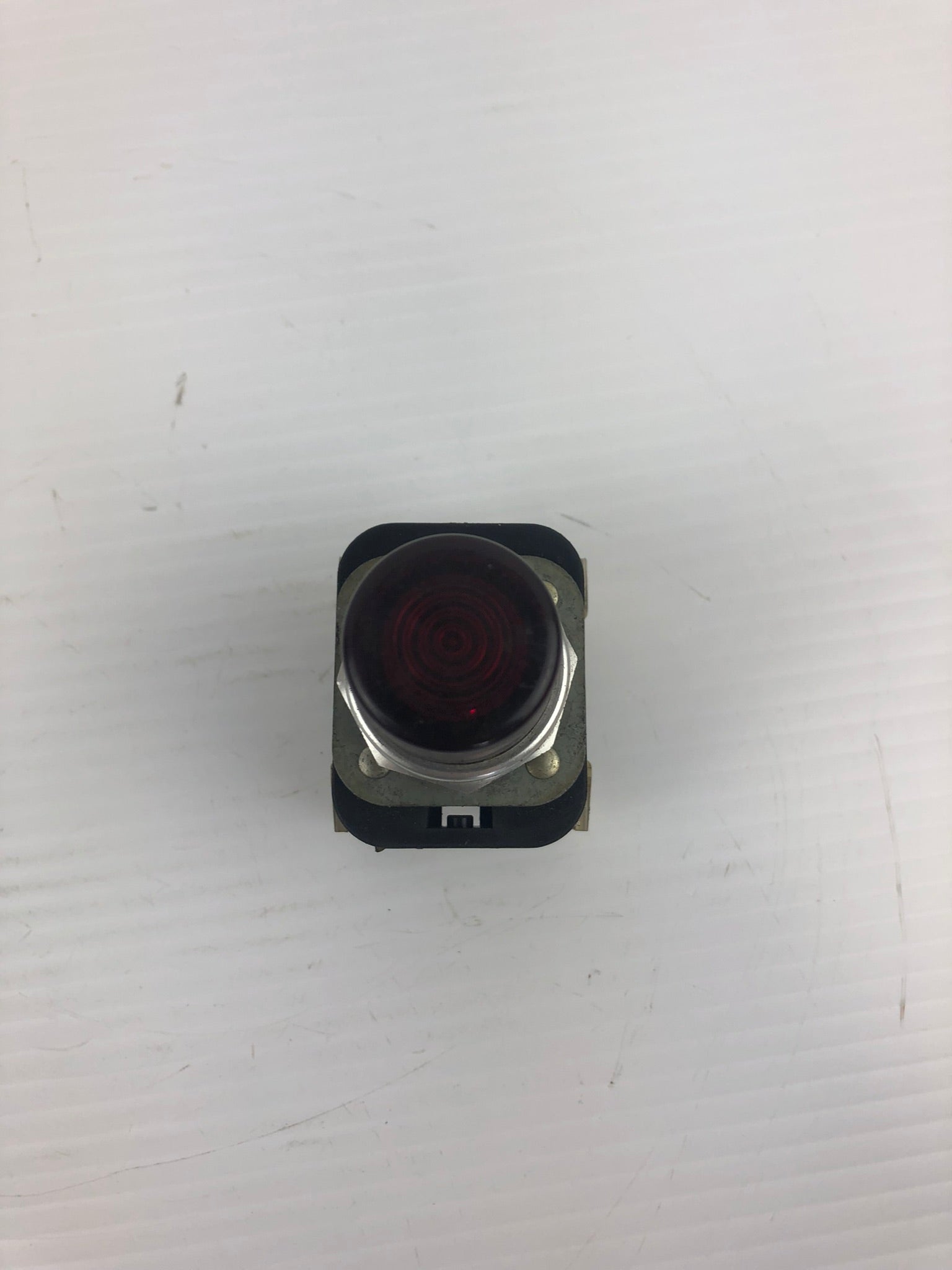 Allen-Bradley 800T-QT24 Pilot Indicator Light Series T Red 24VAC/DC