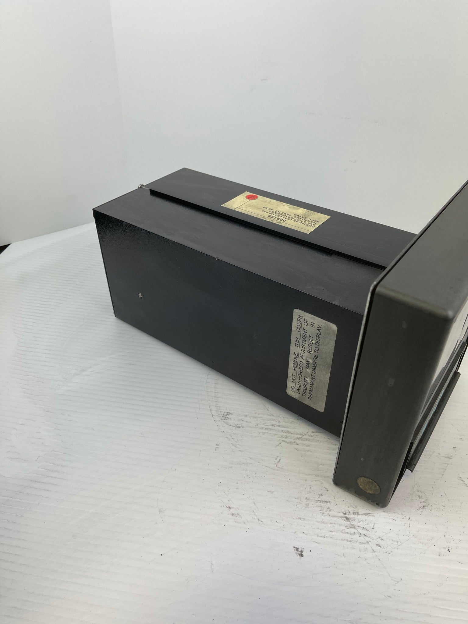 Honeywell Controller DGR150-8U-0000-000-US-000 120/240 VAC 50/60 HZ 40 VA