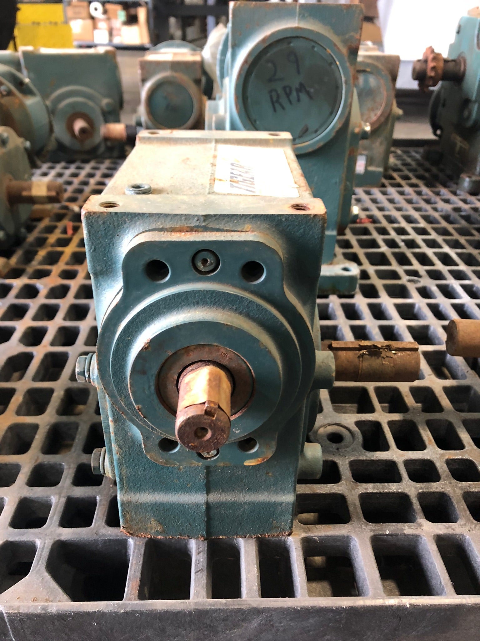 TIGEAR 26S40R Gear Box Reducer Ratio 40:1 Lot B
