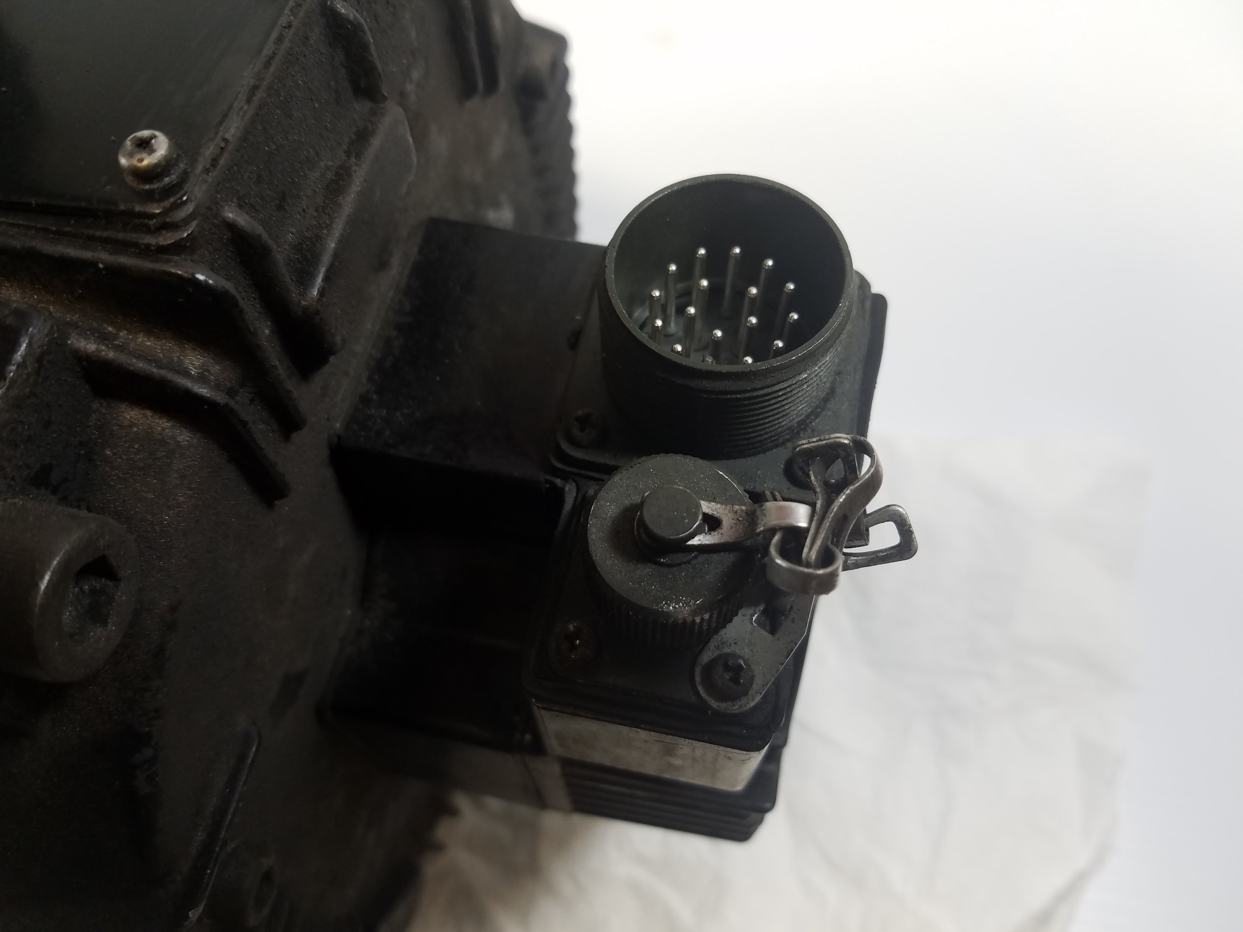 Yaskawa SGMDH-45A2B-YR13 AC Servo Motor 4500W 1500r/min