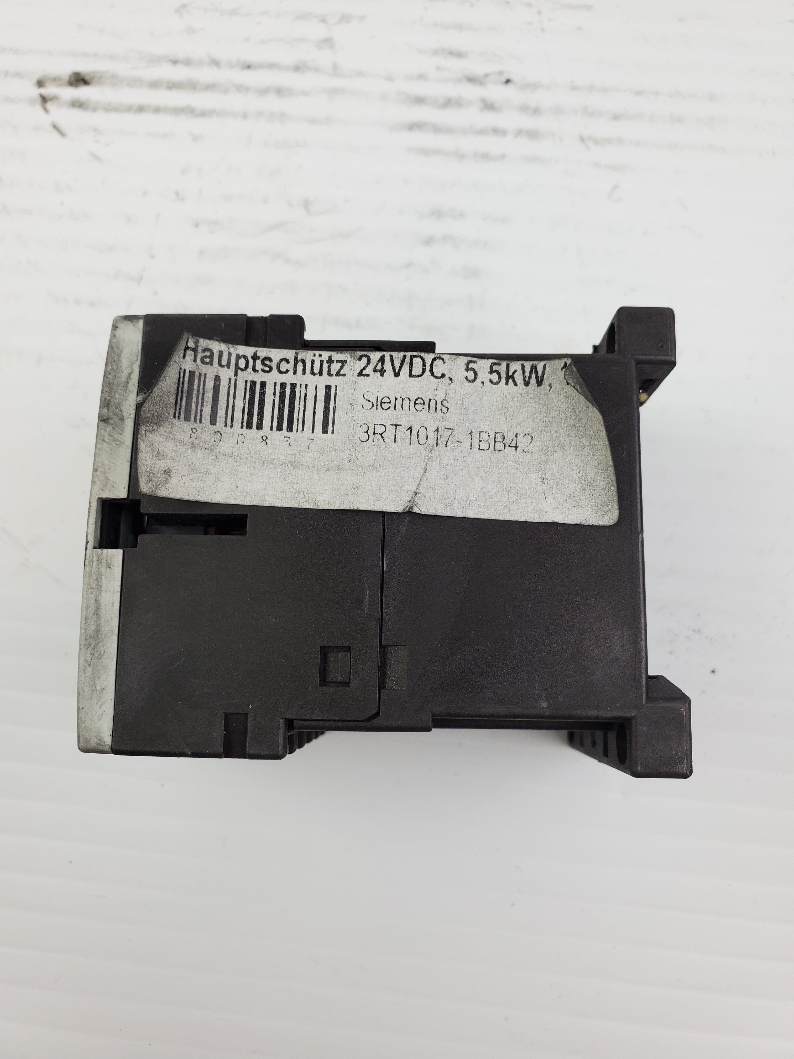 Siemens 3RT1017-1BB42 Contactor 600V 3RT10171BB42