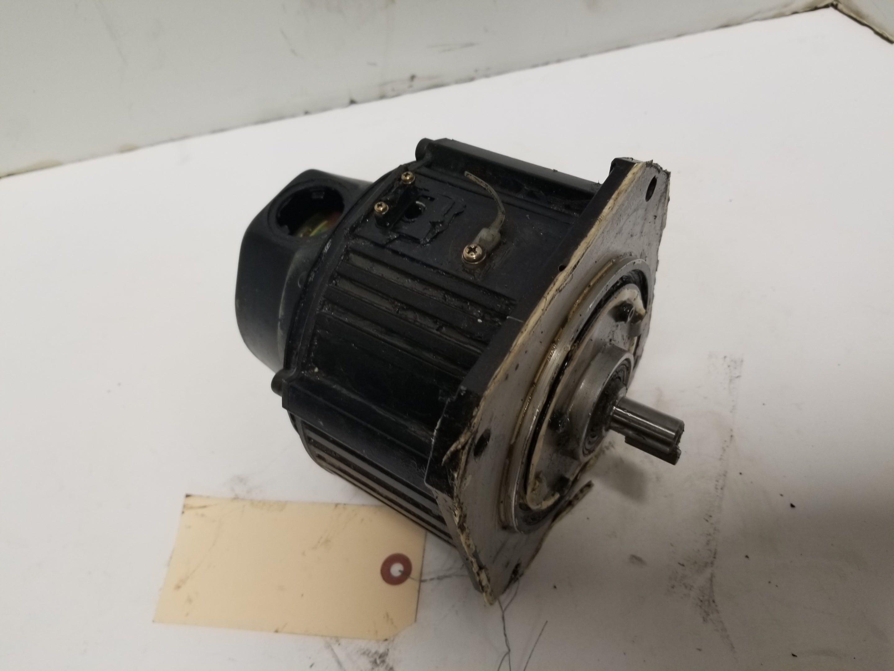 Yaskawa SGMDH-06A2A-YR13 550W AC Servo Motor