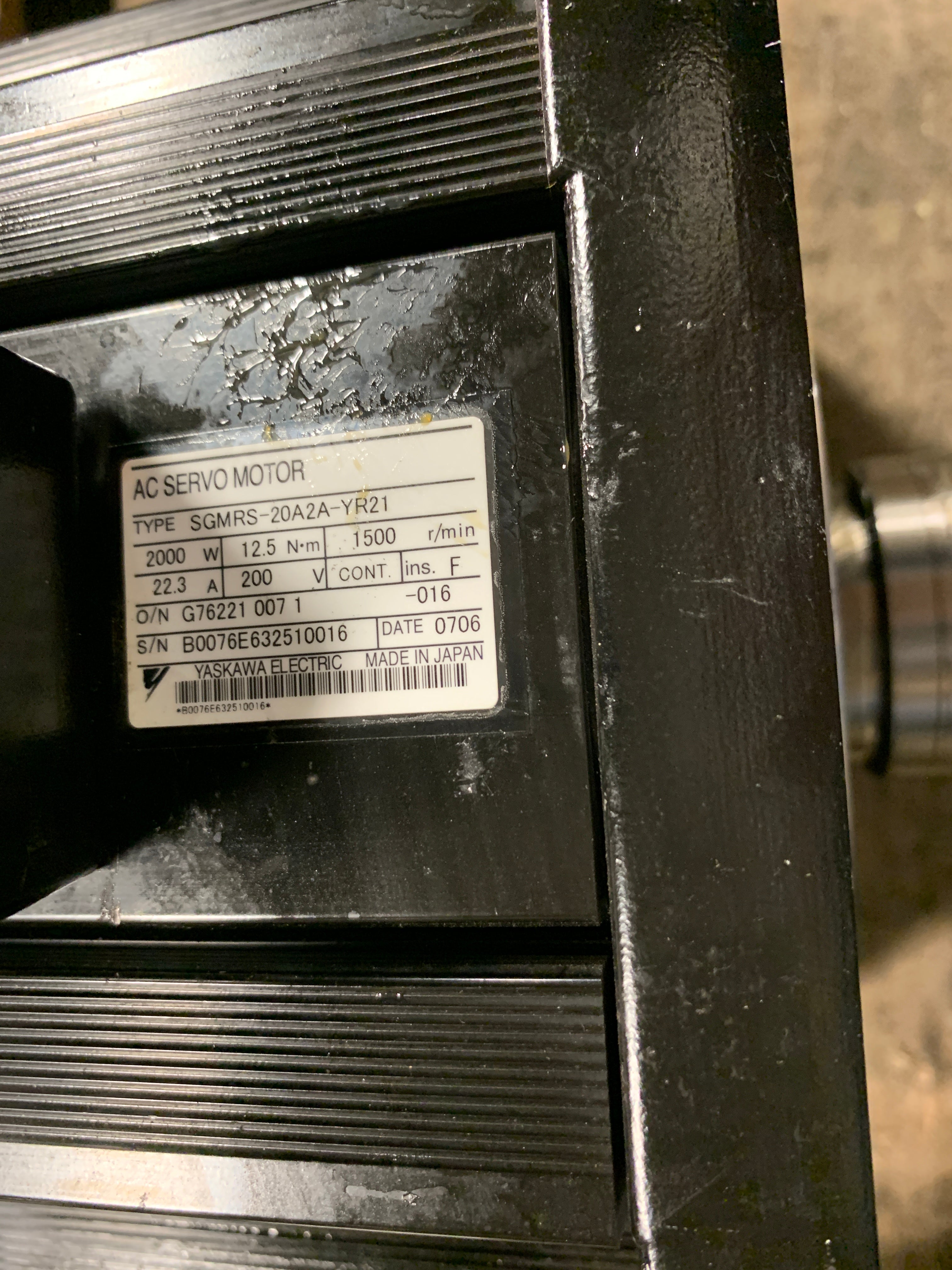 Yaskawa SGMRS-20A2A-YR21 Servo Motor