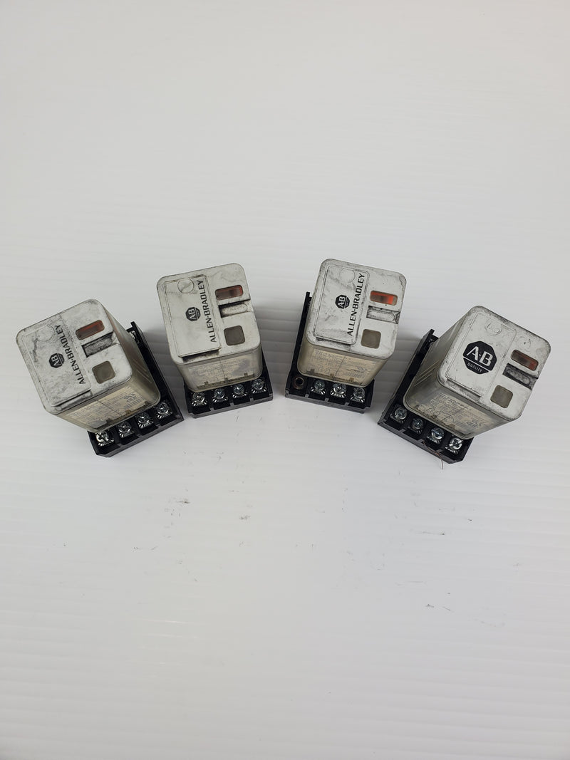 Allen-Bradley 700-HA32A1 Series A Relay With Socket (Lot of 4)