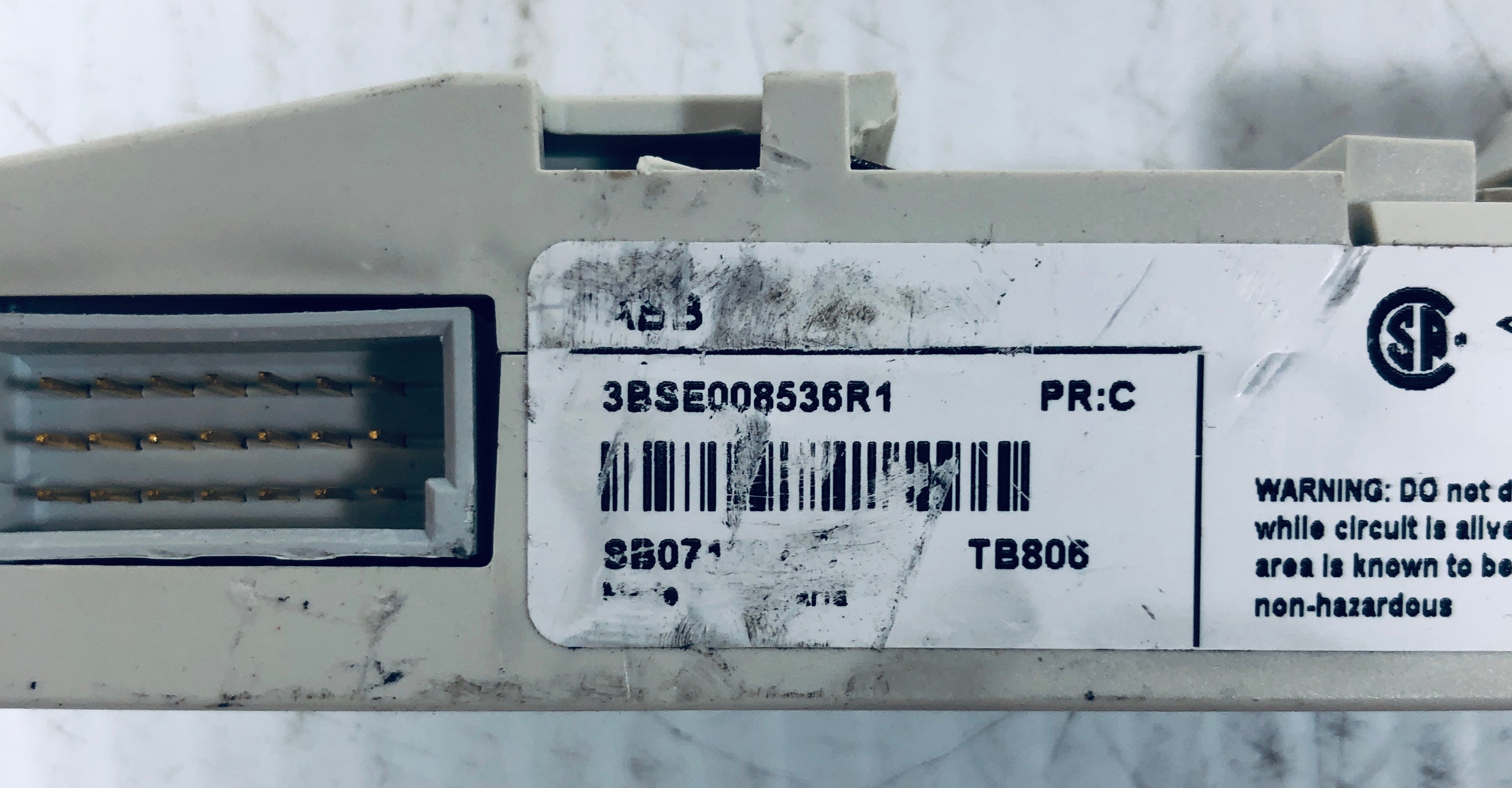 ABB Cable Adapter Bus Outlet 3BSE008536R1 TB806