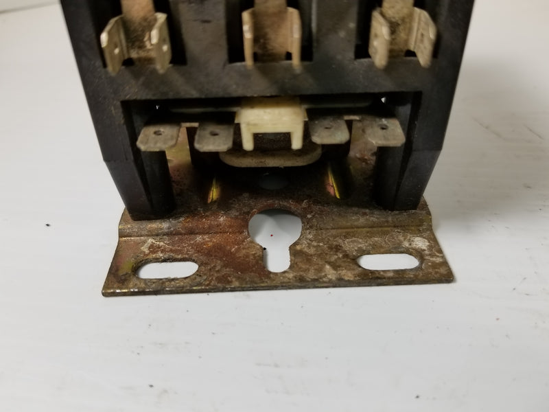 Joslyn Clark A77-309040A-1 Contactor 120V Coil