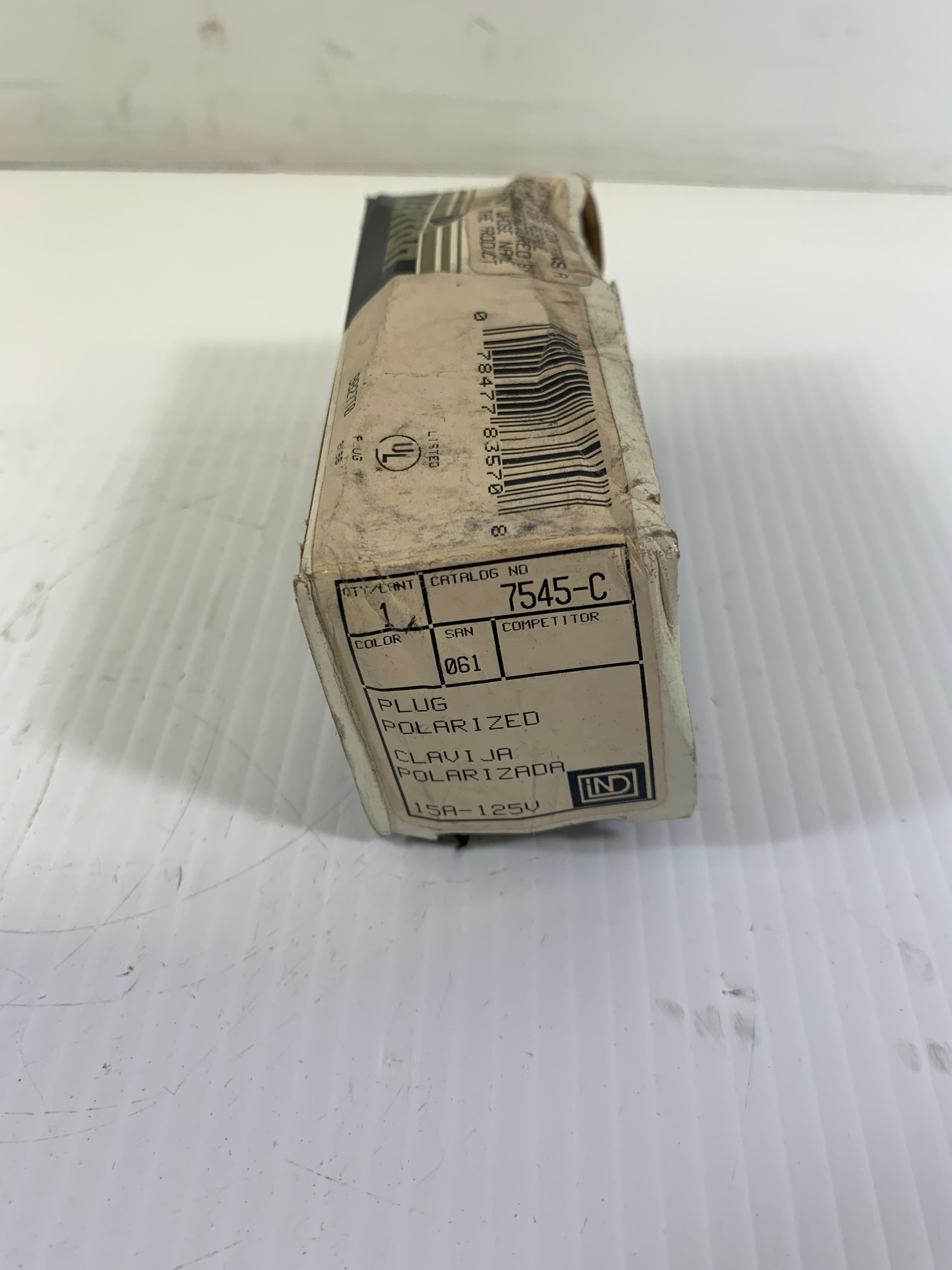 Leviton Locking Plug 7545-C Polarized 15A-125V