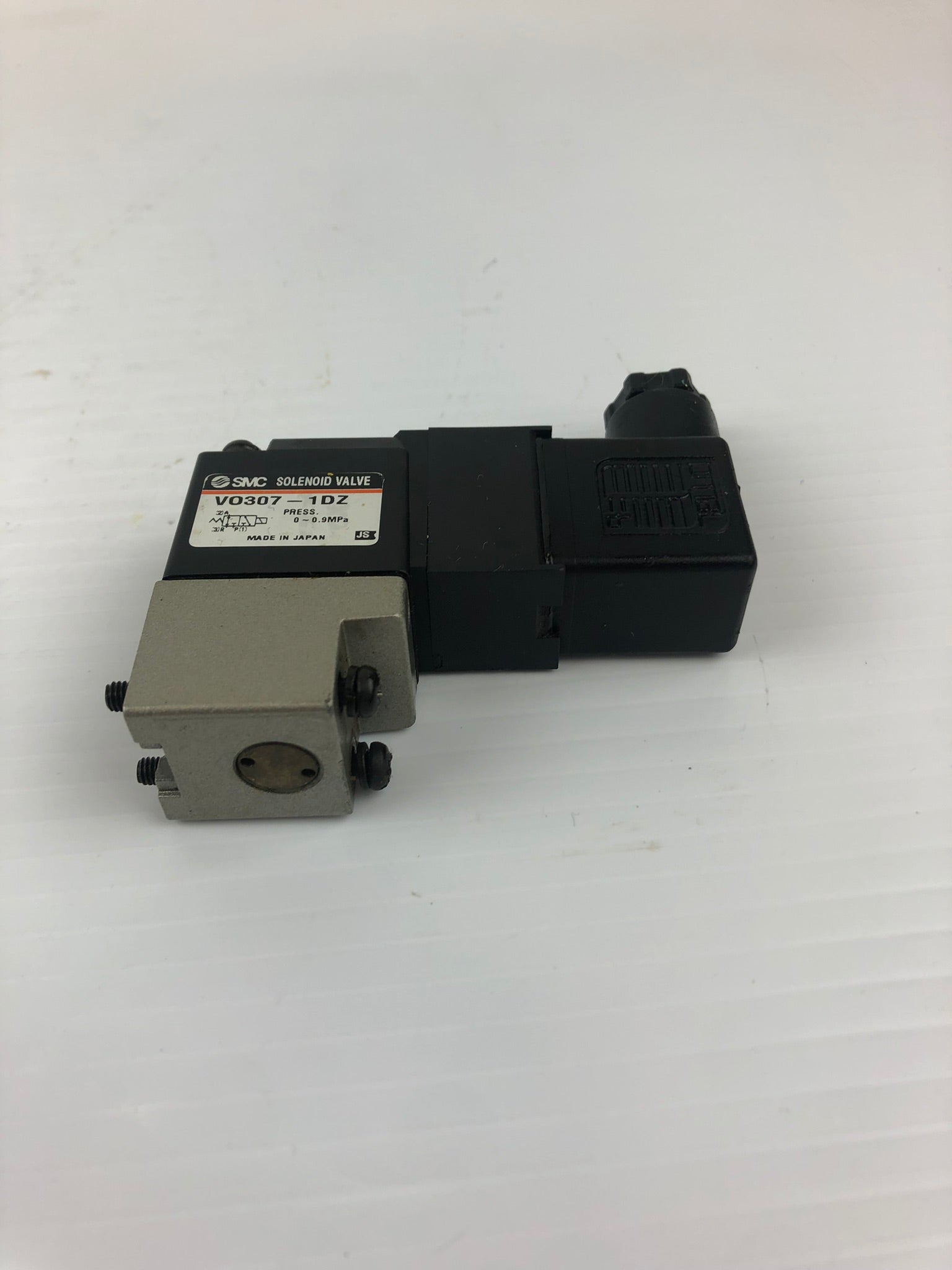 SMC VO307-1DZ Solenoid Valve AC100V 50/60Hz