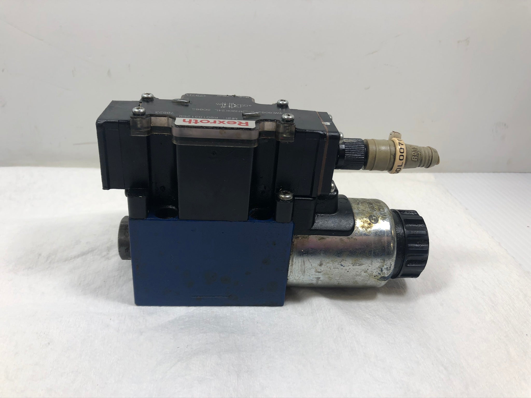 Rexroth 4WE6D62-EG24N9DK24L SO865 Hydraulic Solenoid Valve