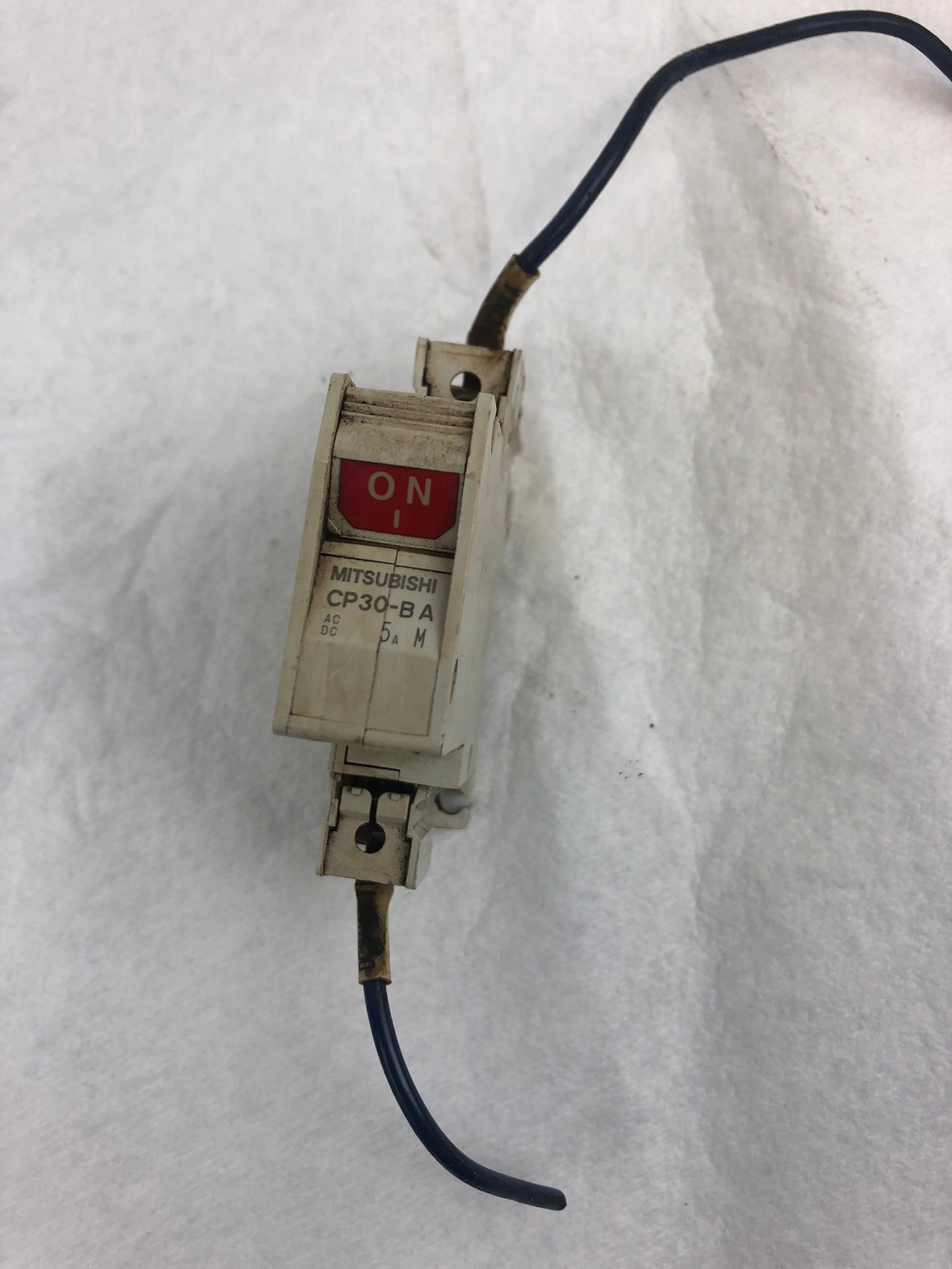 Mitsubishi CP30-BA Single Pole Circuit Protector 220VAC 250V 50/60Hz 5AMP