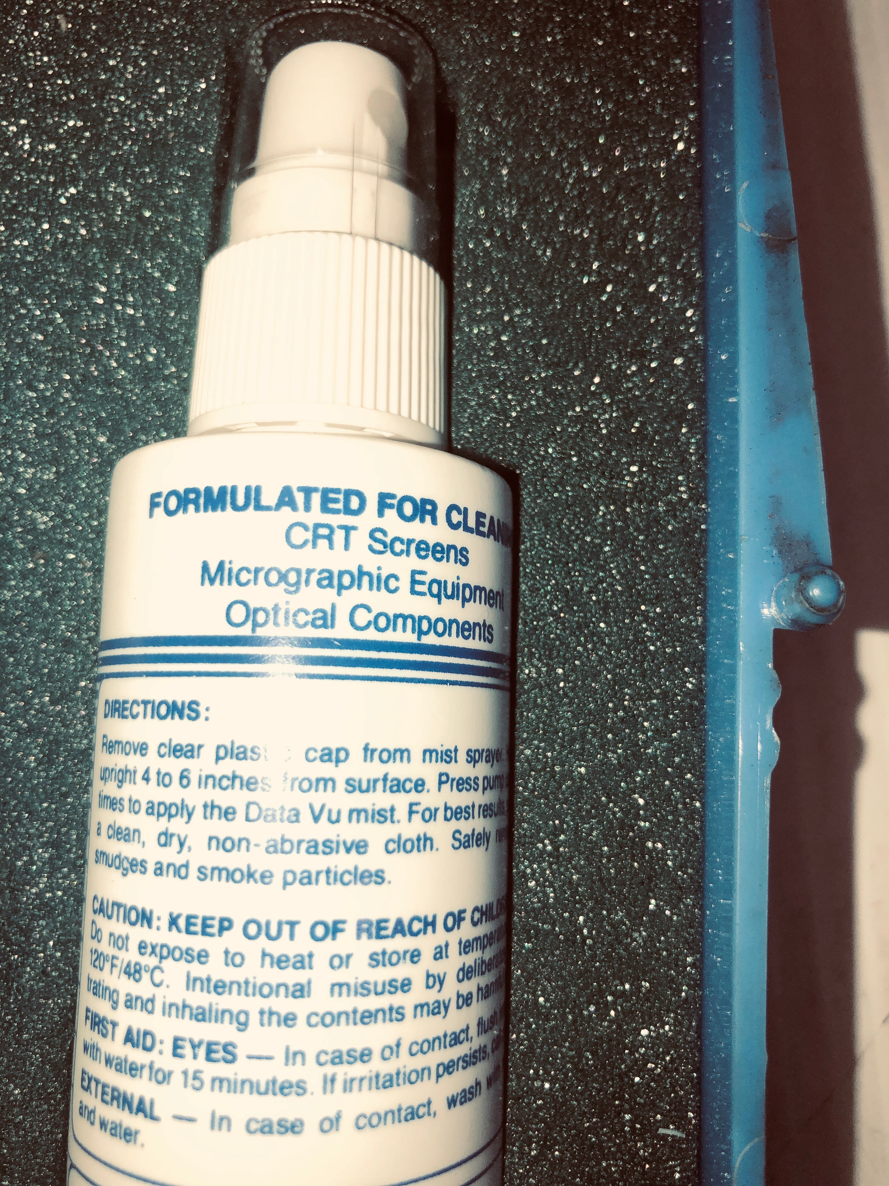 Data Vu Cleaning Mist Kit Two 2 Ounce Bottles & Brush CRT Optical Micrographic