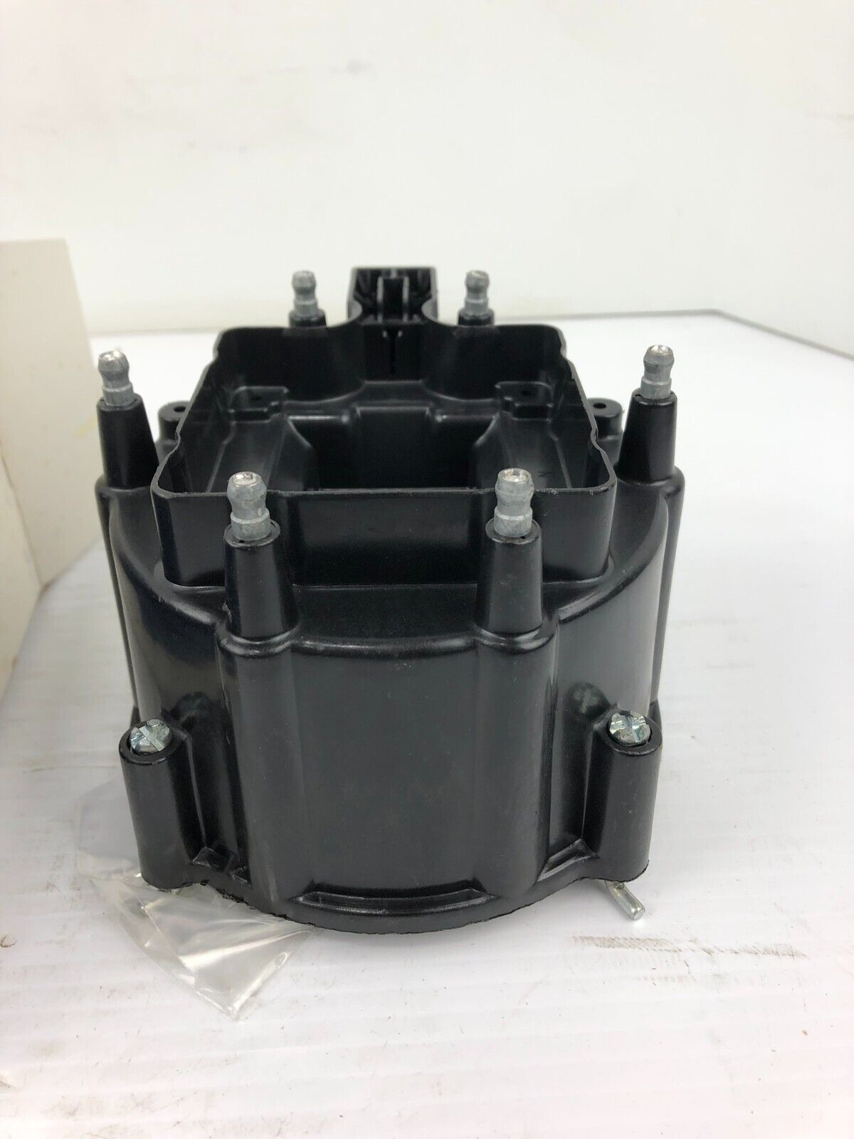 Delco Remy DR452T Distributor Cap #D335