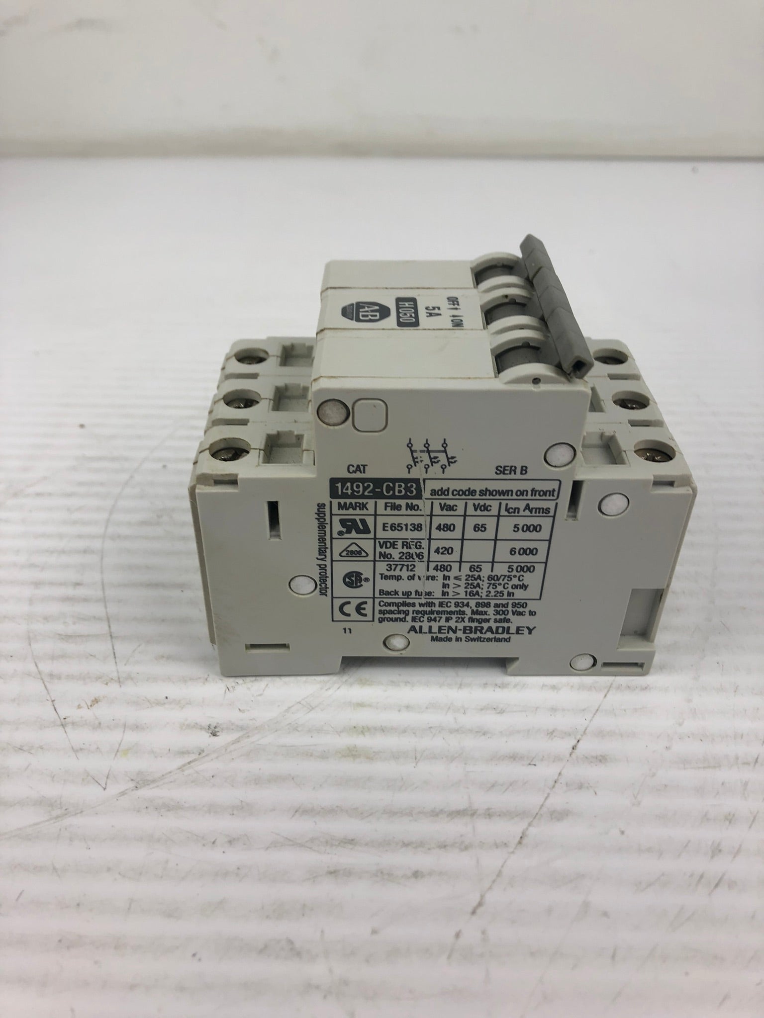 Allen-Bradley 1492-CB3 Circuit Breaker H050 Series B
