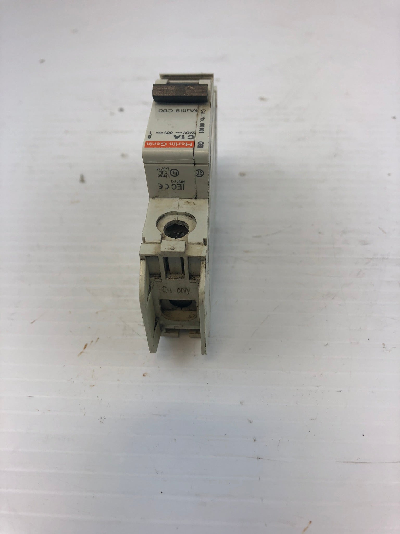Merlin Gerin C1A Circuit Breaker 1P 240V~60V Multi 9 C60 60101 w/Locking Clasp