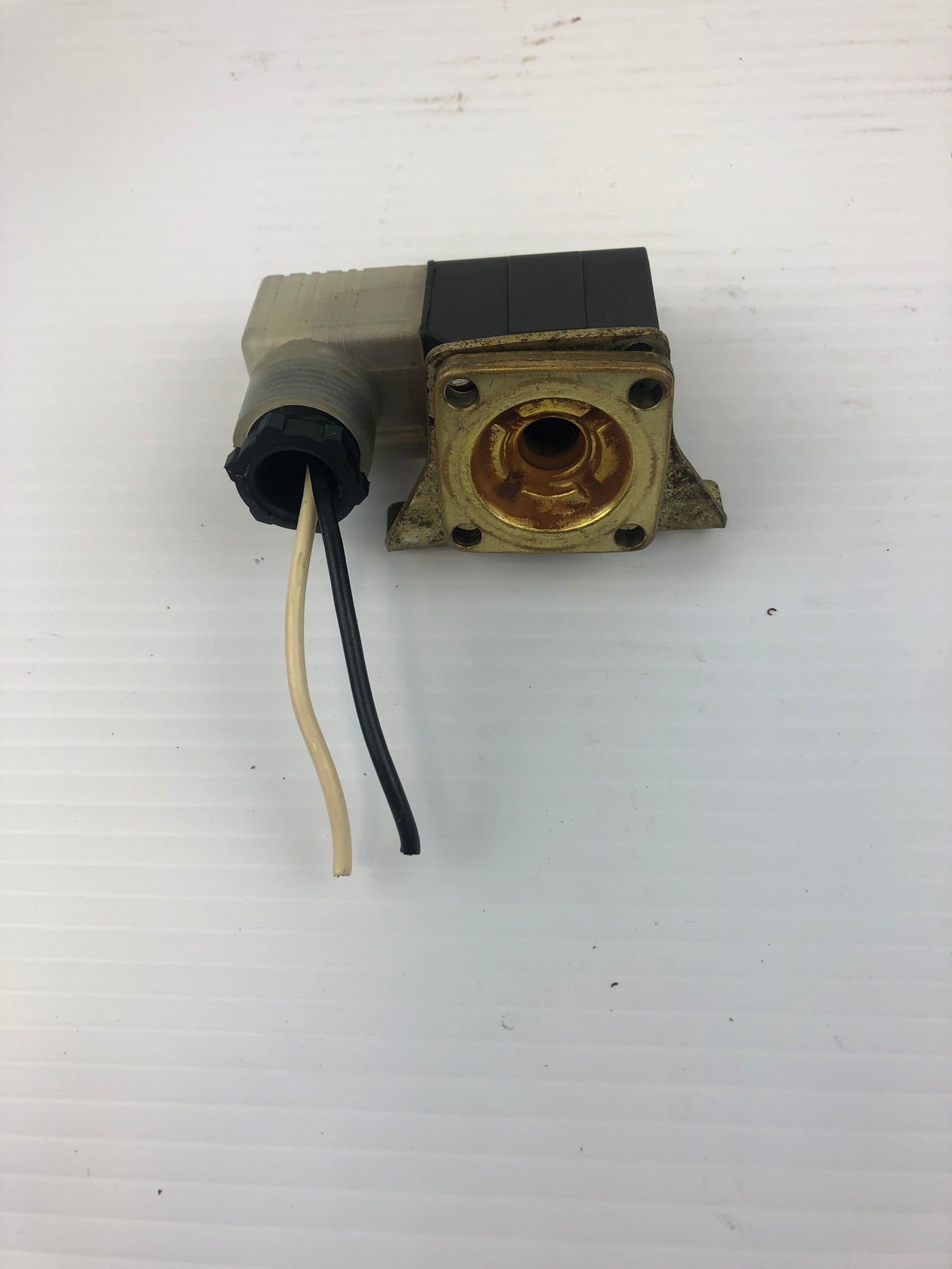 SMC VXD2130 Solenoid Valve Air 0.02 ~0.9 MPA Water 0.02~0.7 MPA