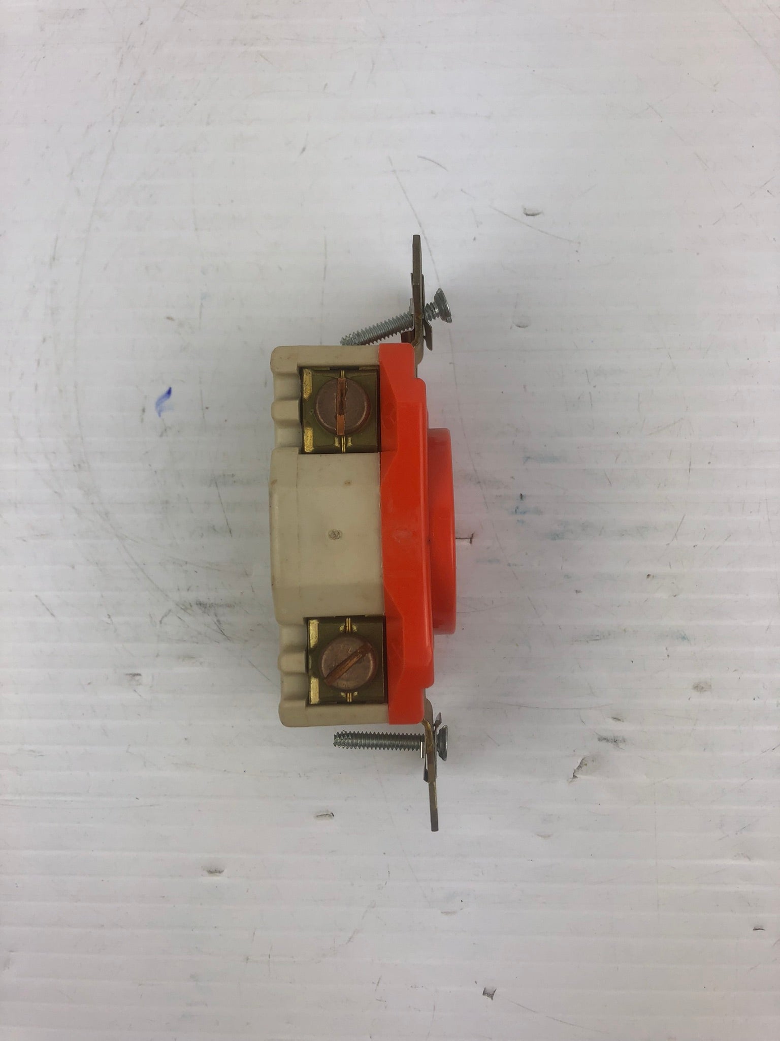 Hubbell Orange Twist Lock Receptacle 30A 120/208V