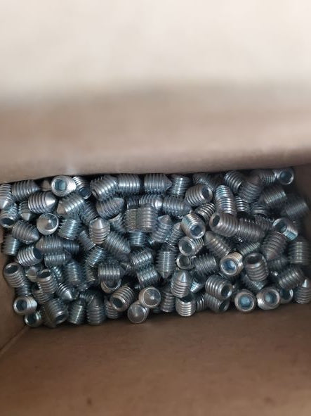 Box of 52368 10-32 x 1/4 ZN PL SOC S (Box of 1000)