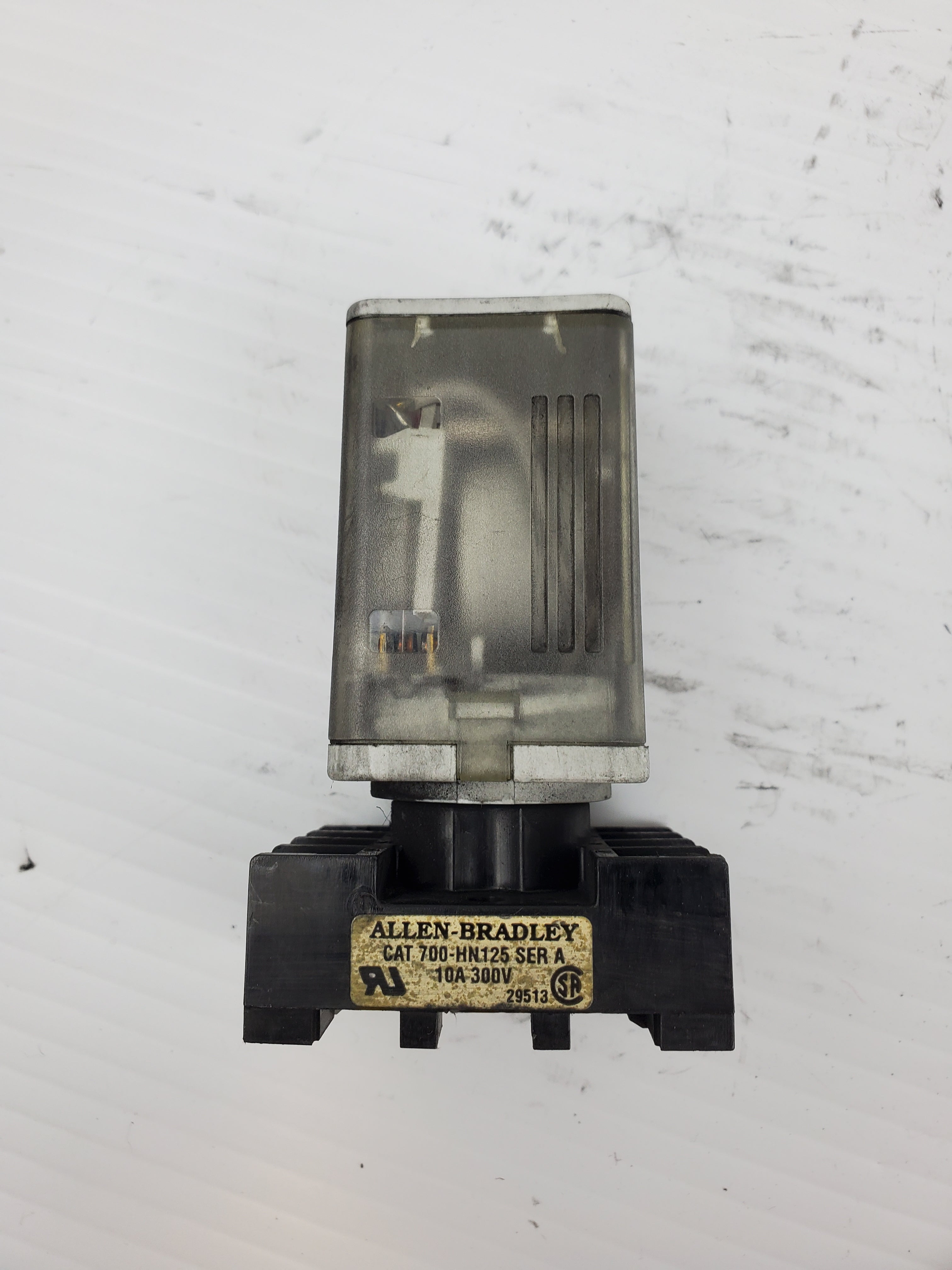 Allen-Bradley 700-HA32A1 Series A 120VAC Relay 700-HN125 Socket Series A
