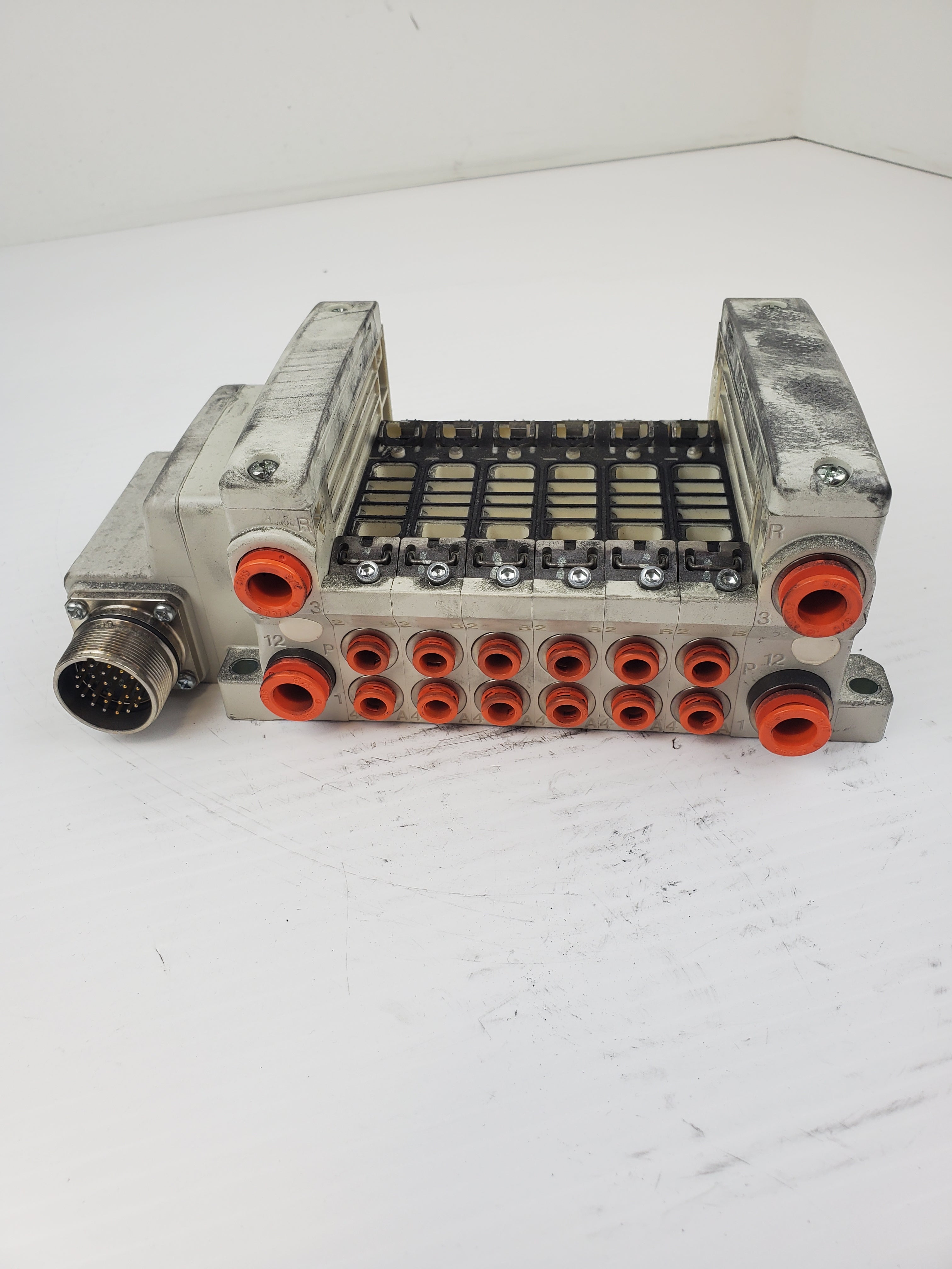 SMC VV5QC21-06N7MD0 Manifold Plug-In 180904 J000405946 1