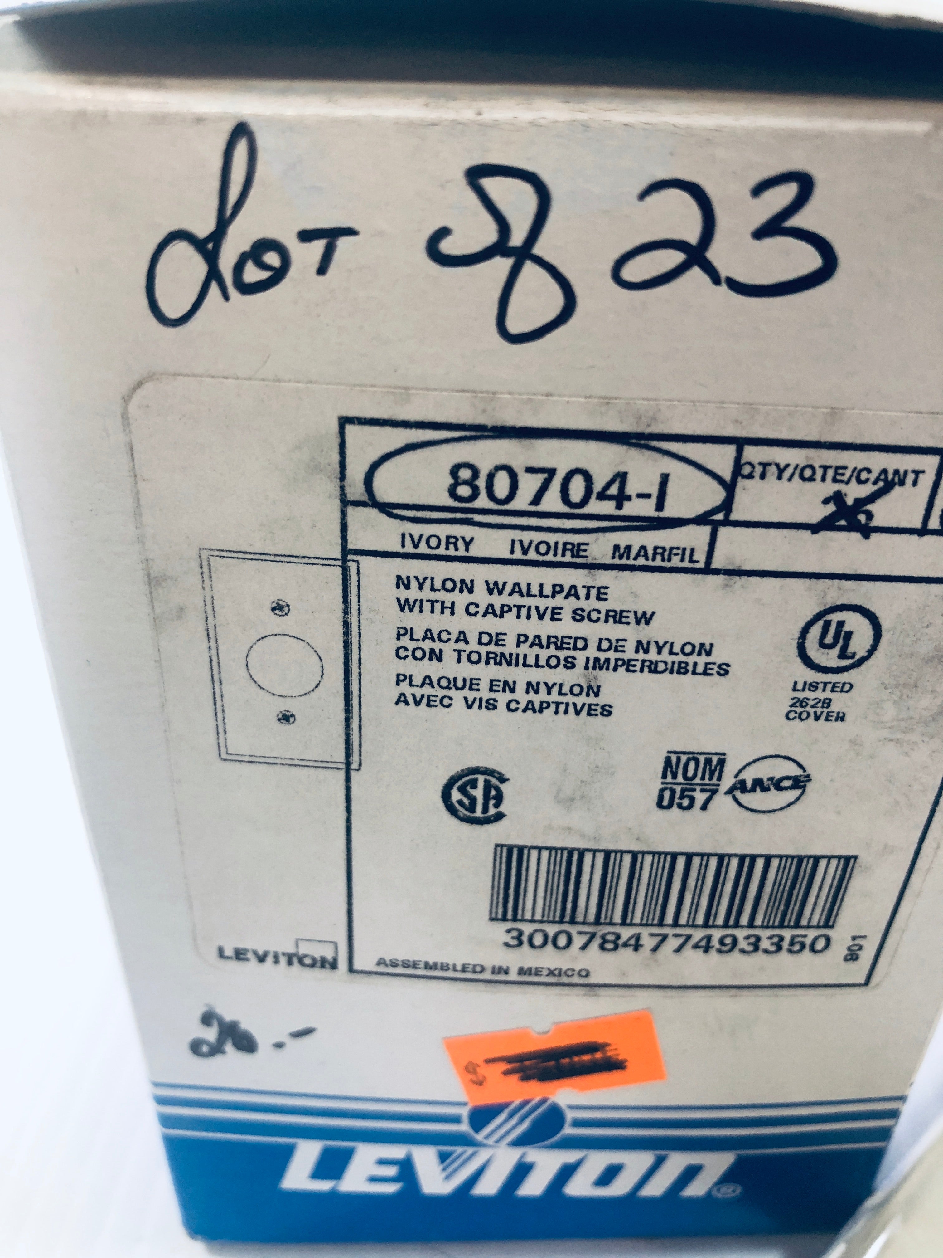 Leviton Nylon Ivory Wallplate 80704-I Lot of 23
