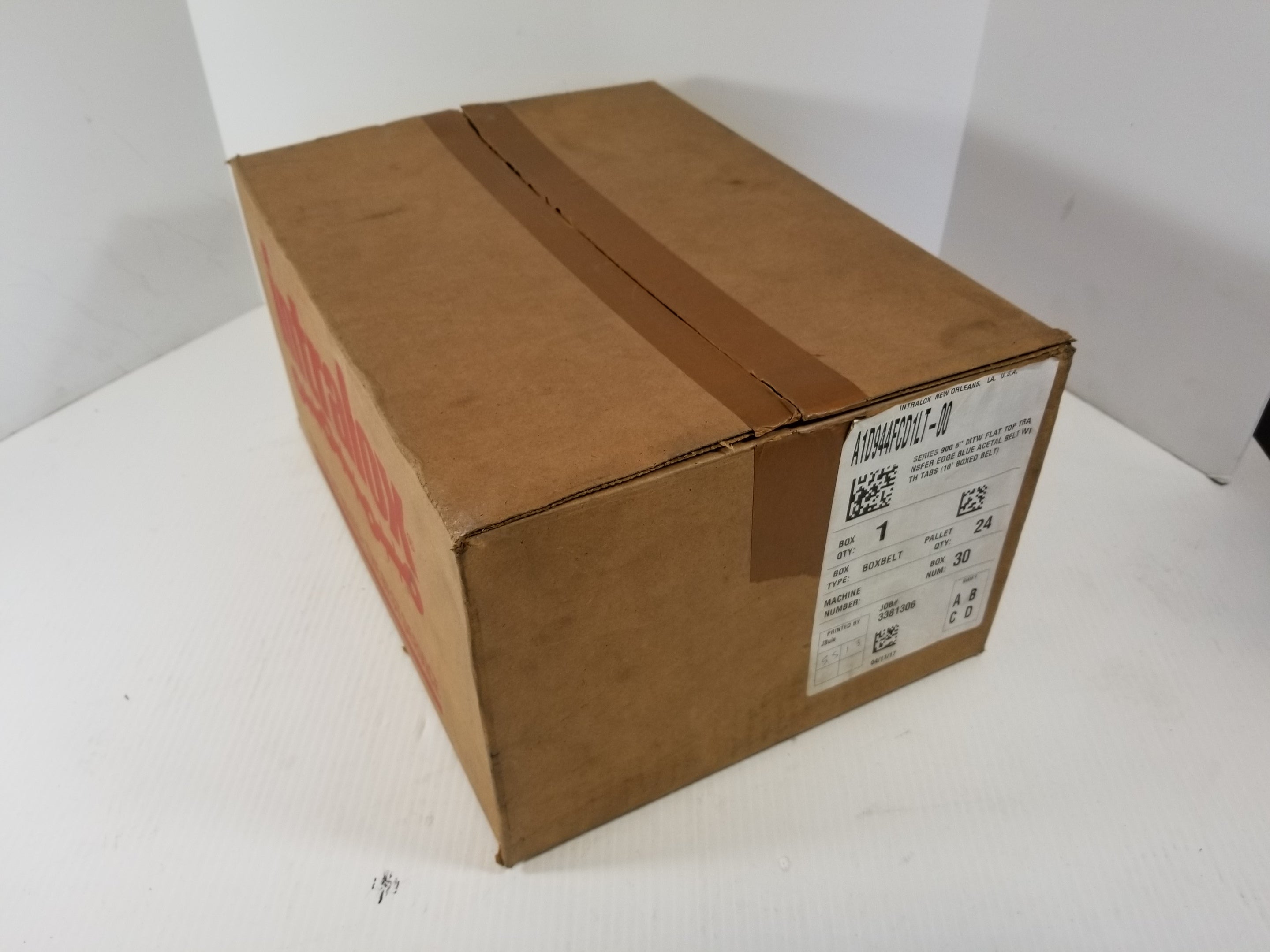 Intralox A1D944FCD1LT-00 Flat Top Transfer Edge Acetal Belt with Tabs