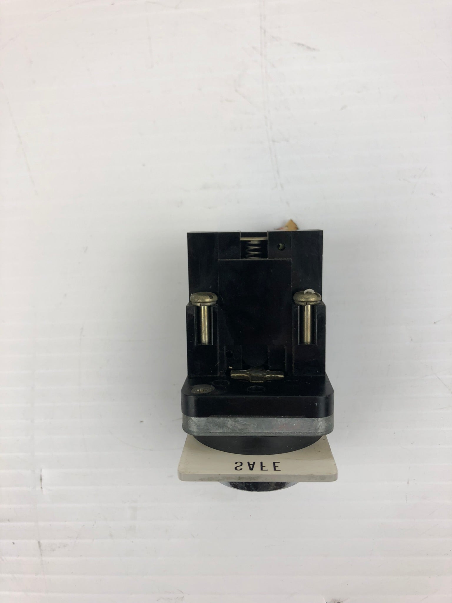 Fuji 70C-IA Selector Switch Green with Safe Selection 600 VAC