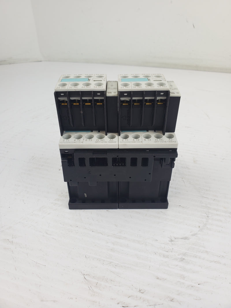 Siemens 3RT1016-1BB42 Contactor With 3RH1911-1FA22 Contact Block (Set of 2)