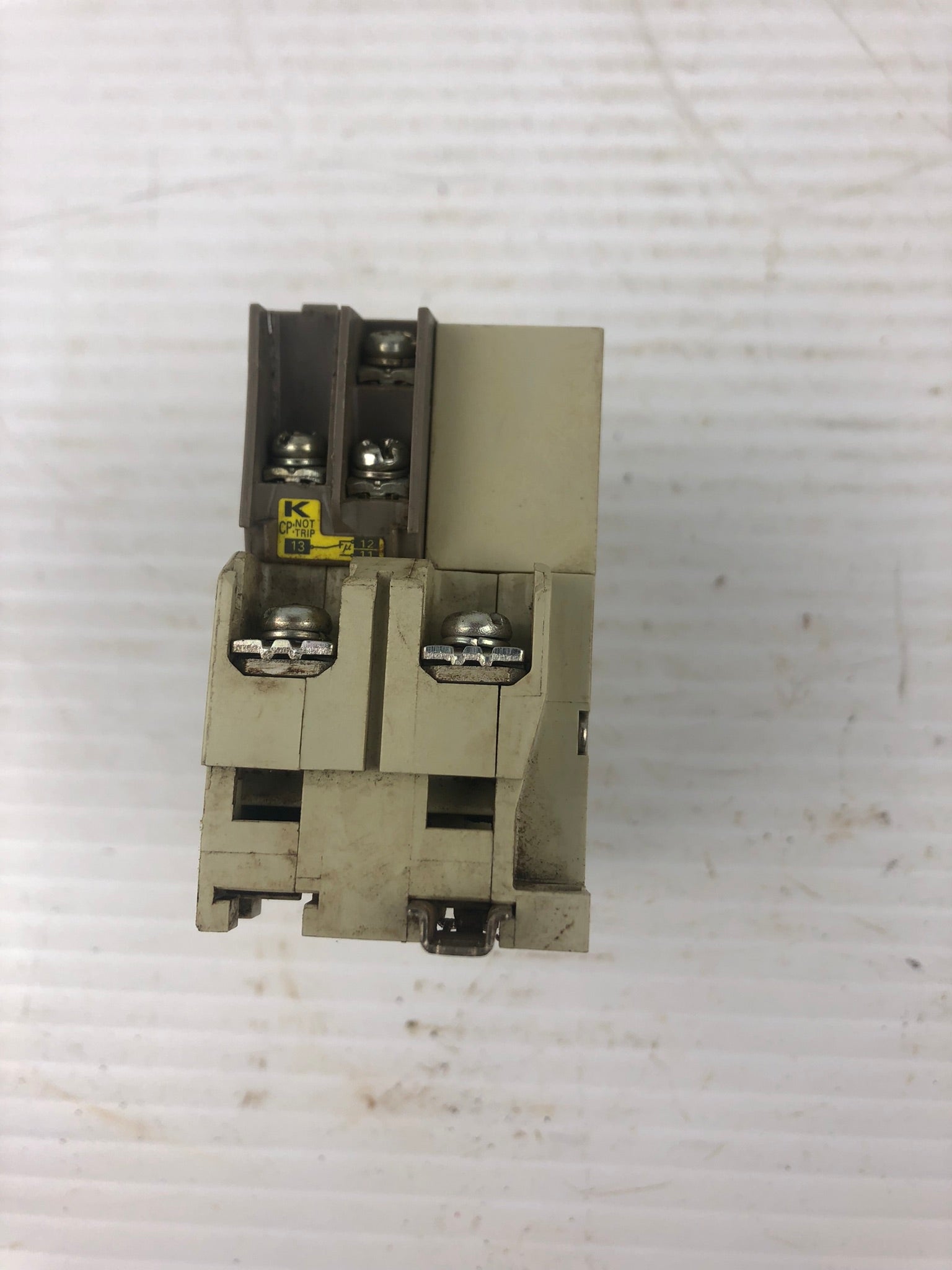 Fuji Electric CP32FS/2K Circuit Protector 2P 2A 50/60Hz CP32F-S002
