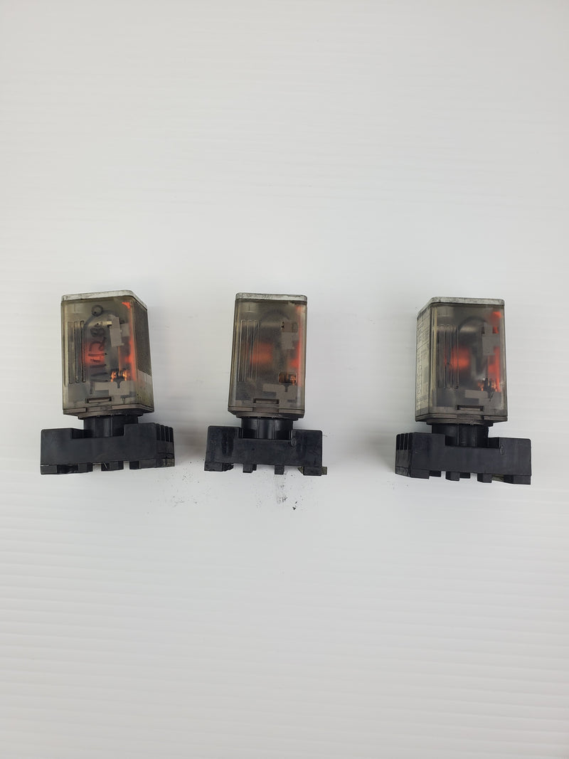 Allen-Bradley 700-HA32Z24 Series B 24VDC Relay with Socket (Lot of 3)